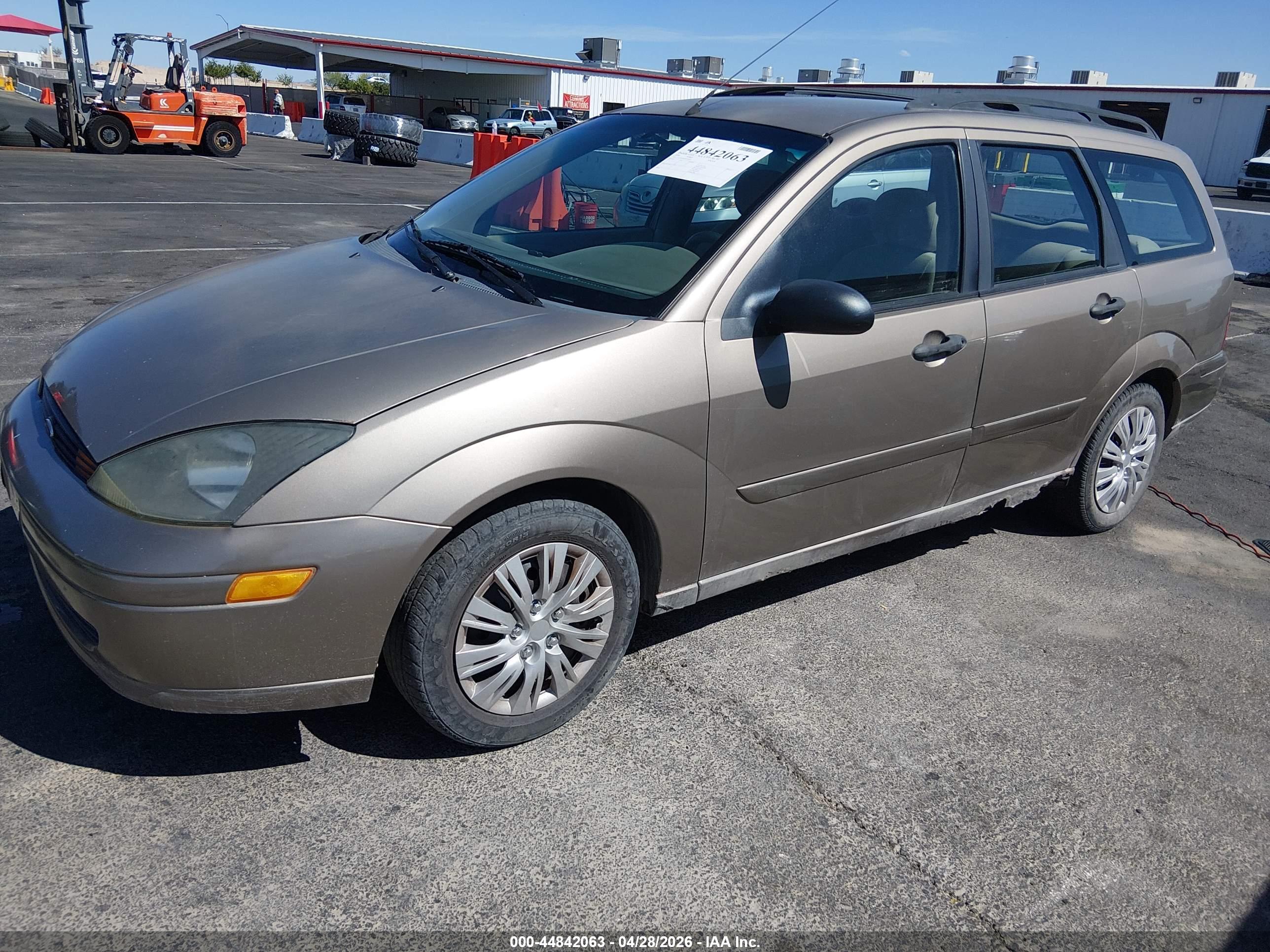 FORD FOCUS image 2