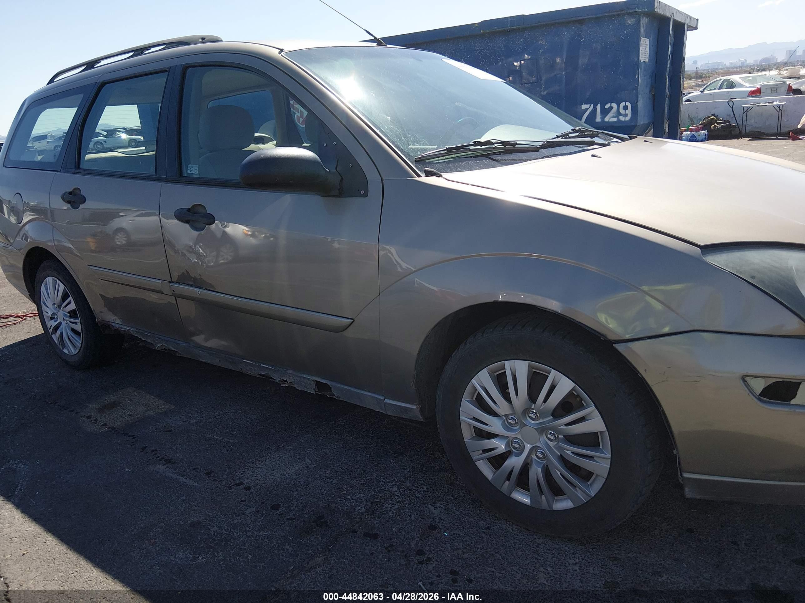 FORD FOCUS image 6