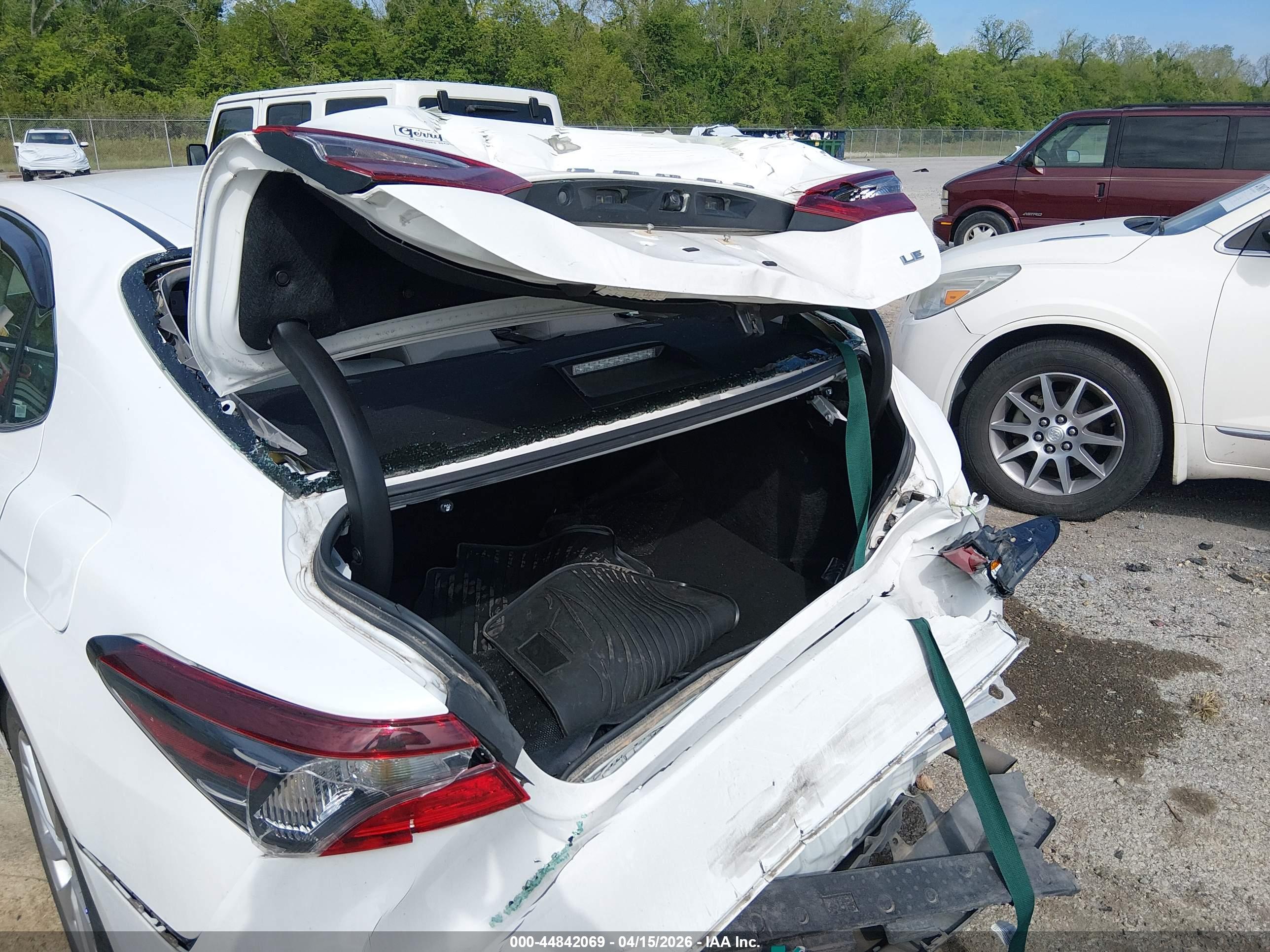 TOYOTA CAMRY image 6