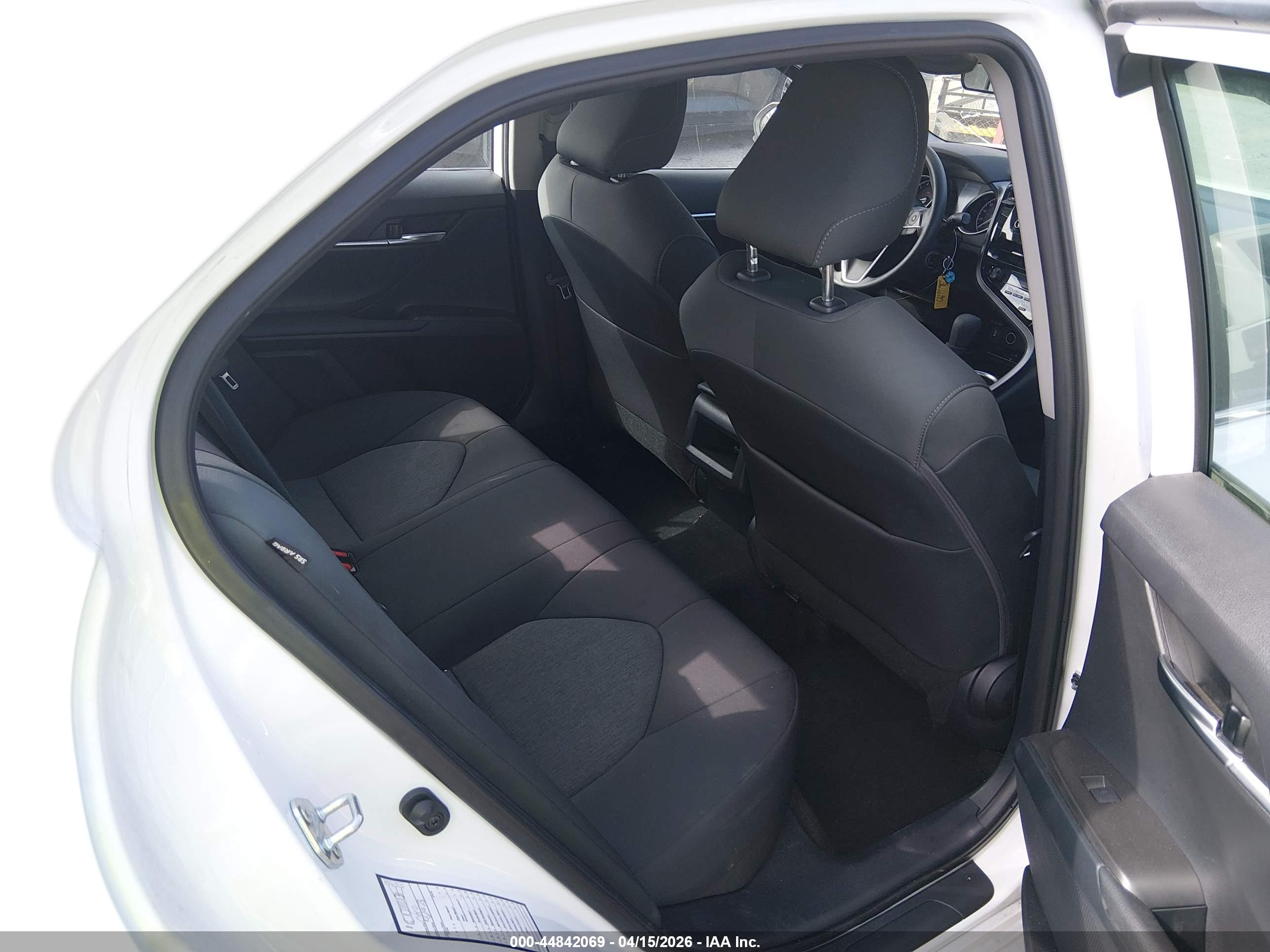 TOYOTA CAMRY image 8
