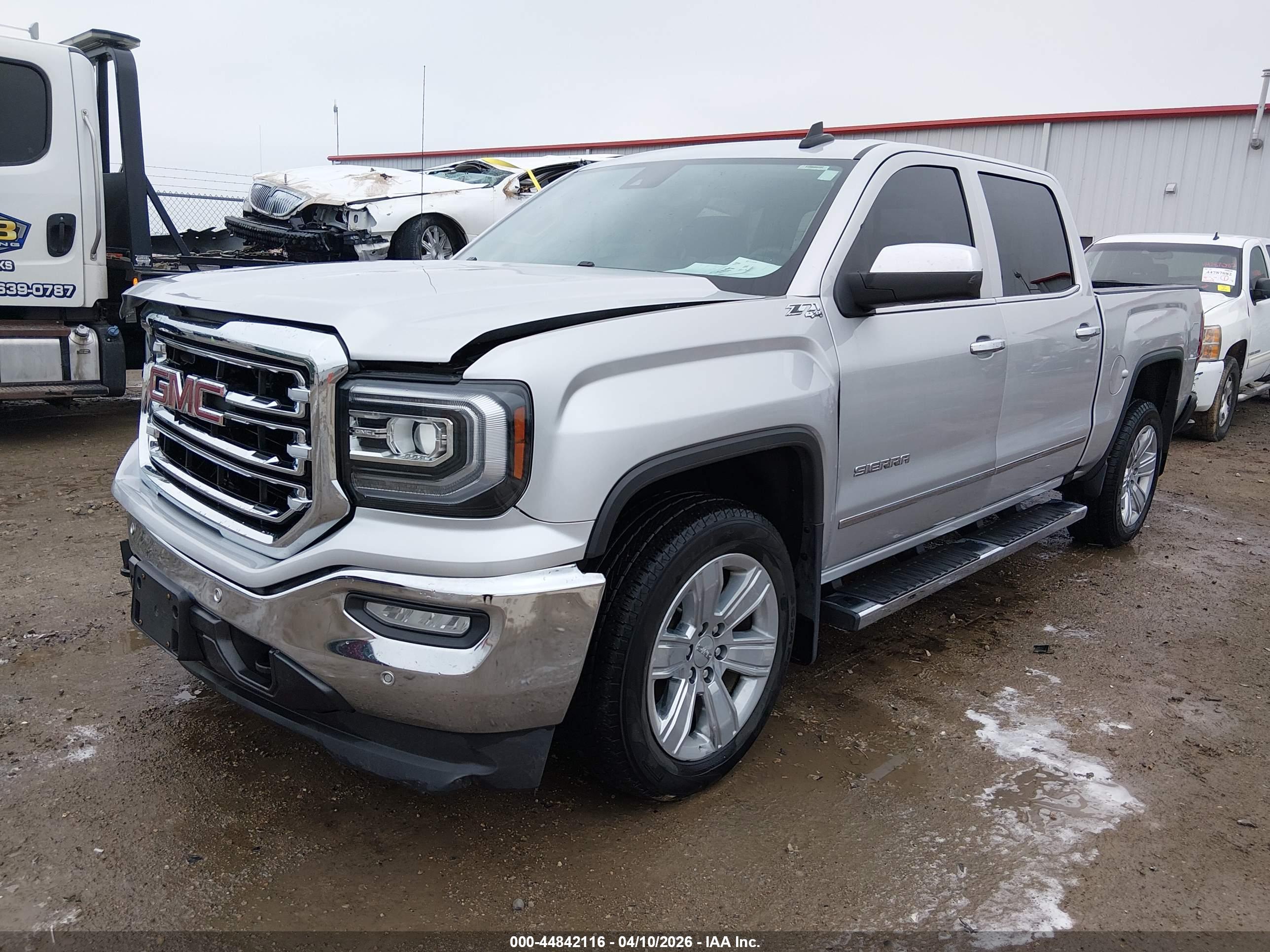 GMC SIERRA image 2