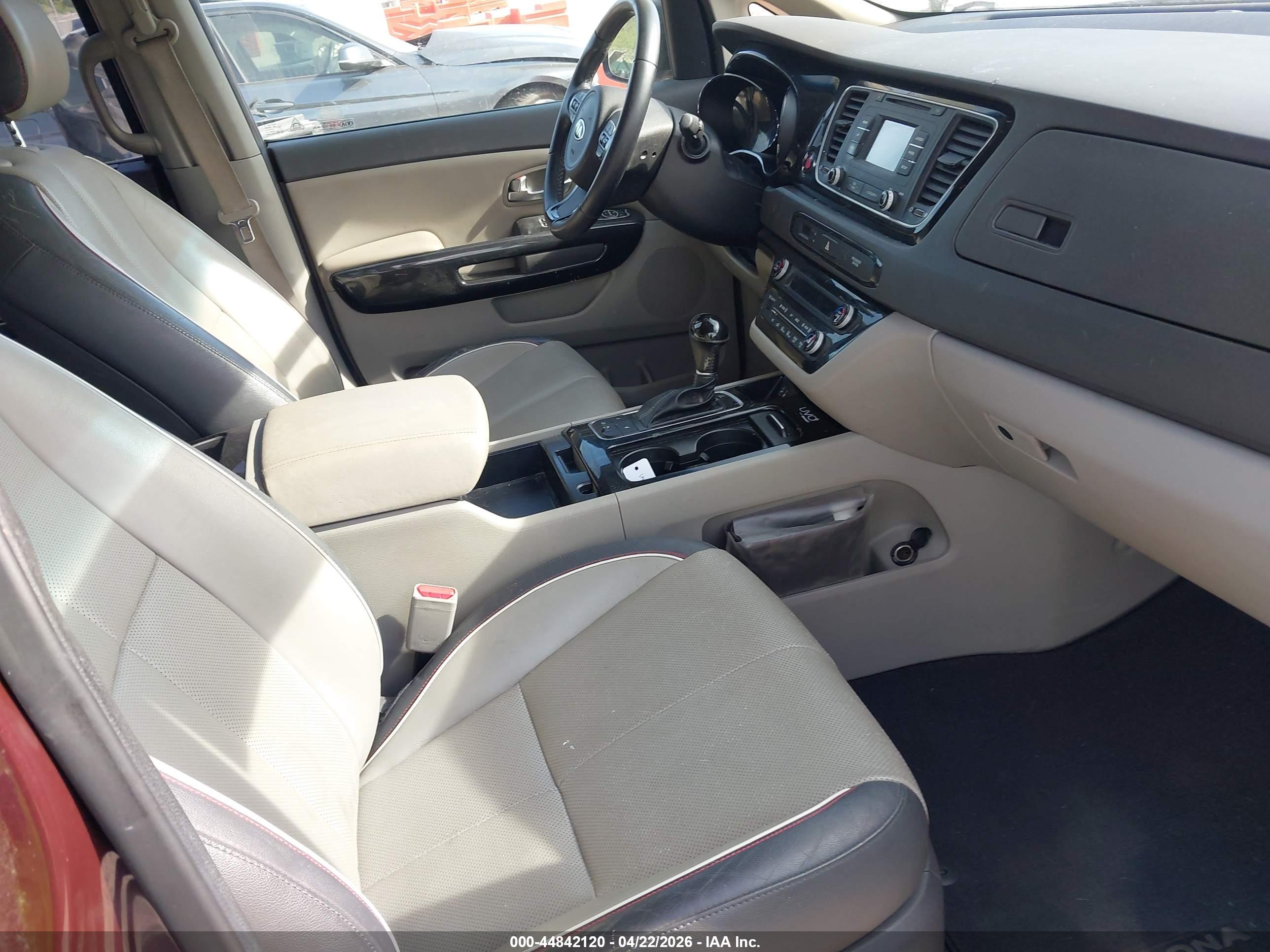 KIA SEDONA image 5