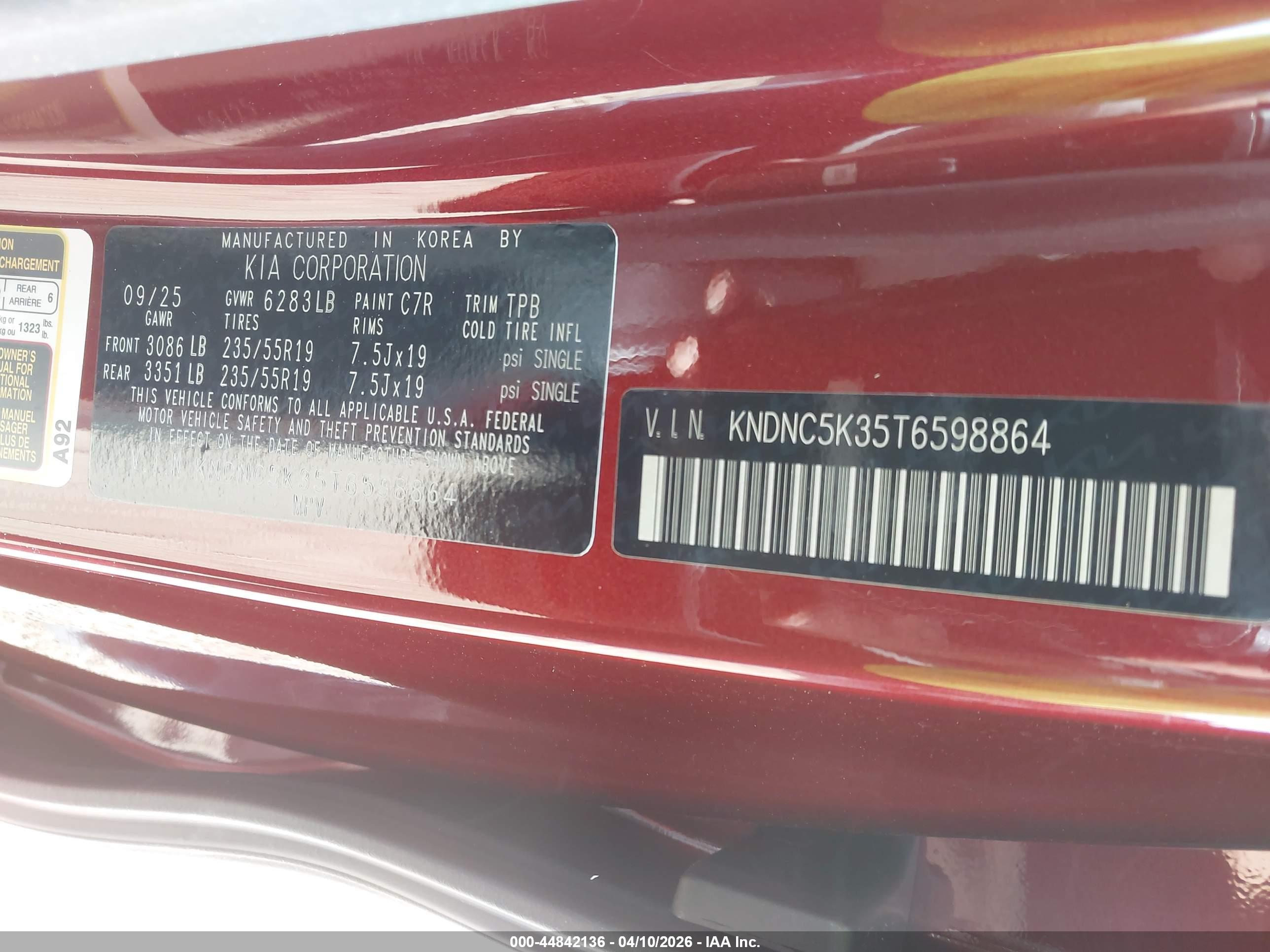 KIA CARNIVAL image 9