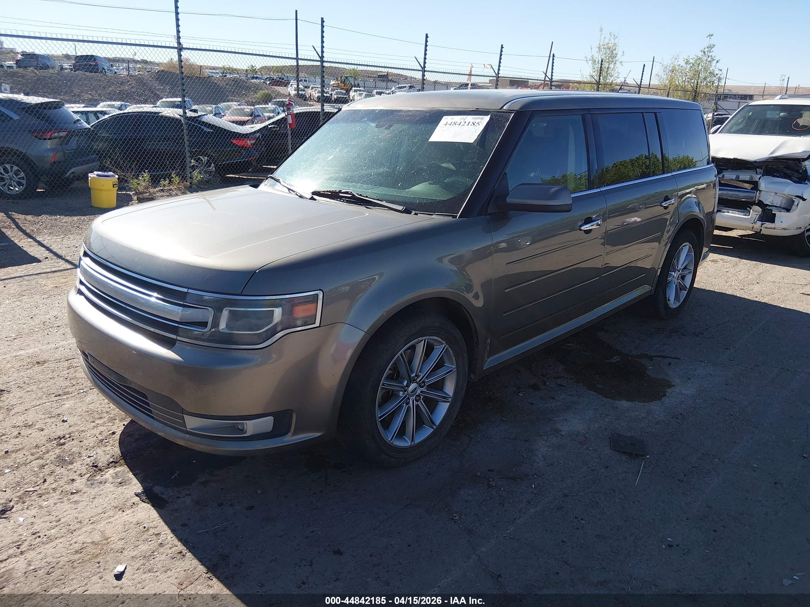 FORD FLEX image 2