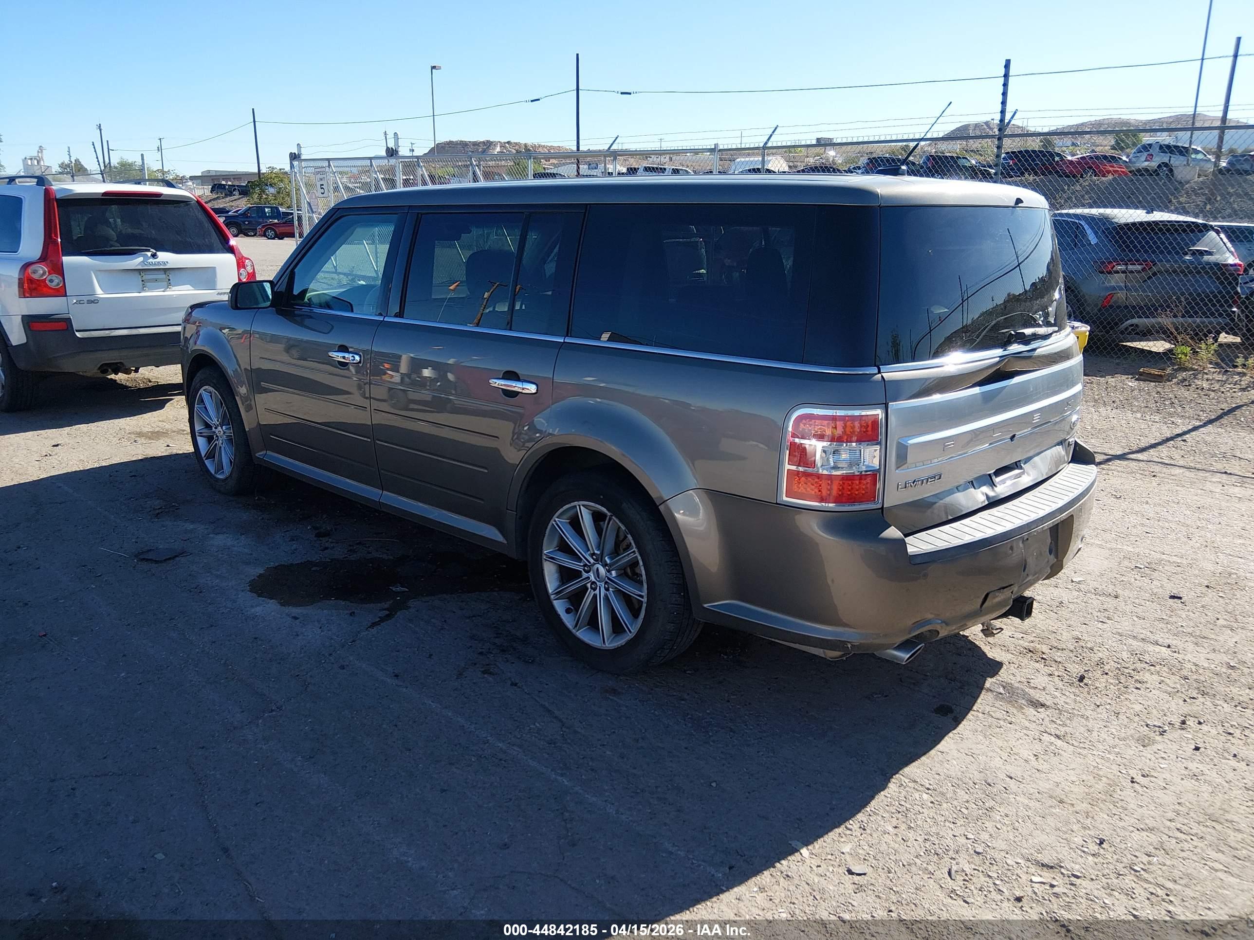 FORD FLEX image 3