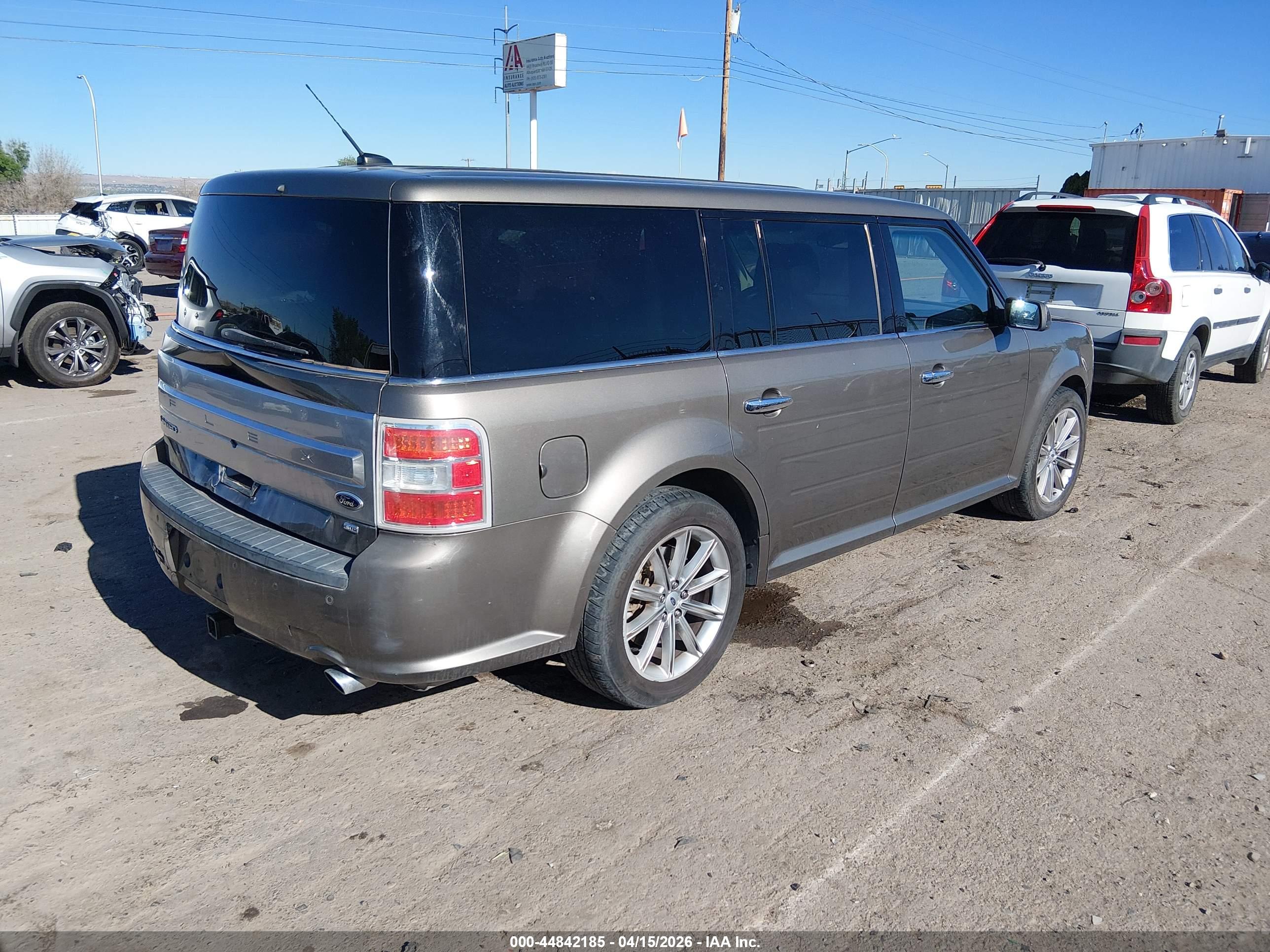 FORD FLEX image 4