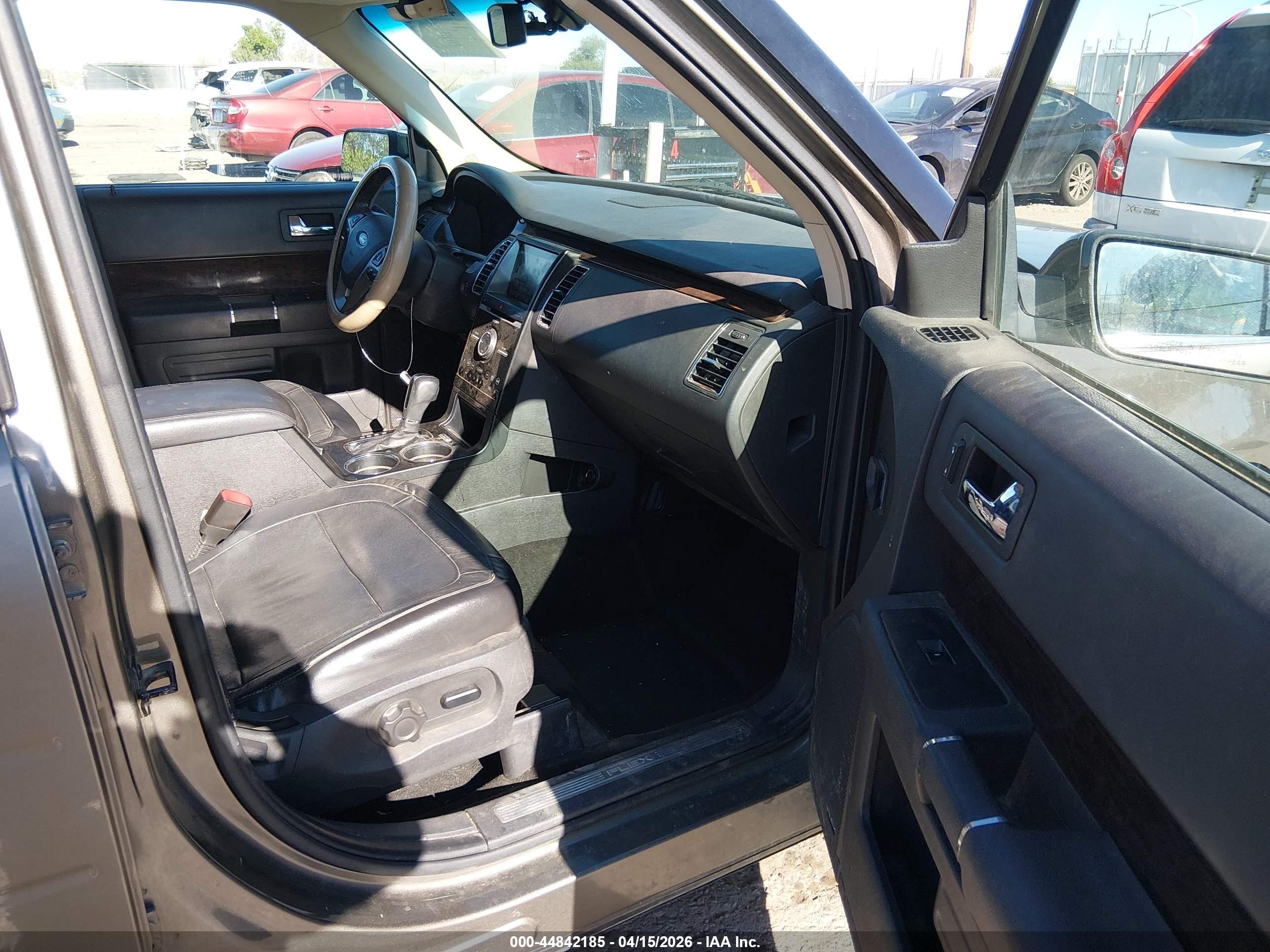 FORD FLEX image 5