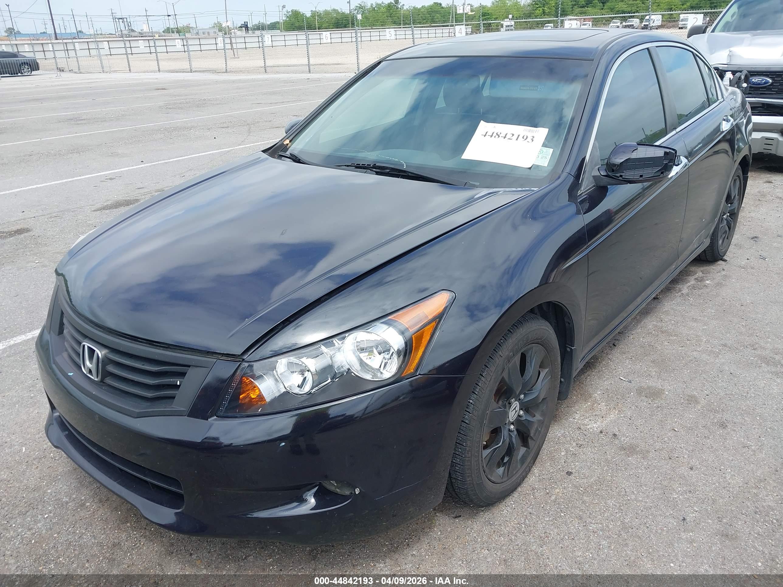 HONDA ACCORD image 2