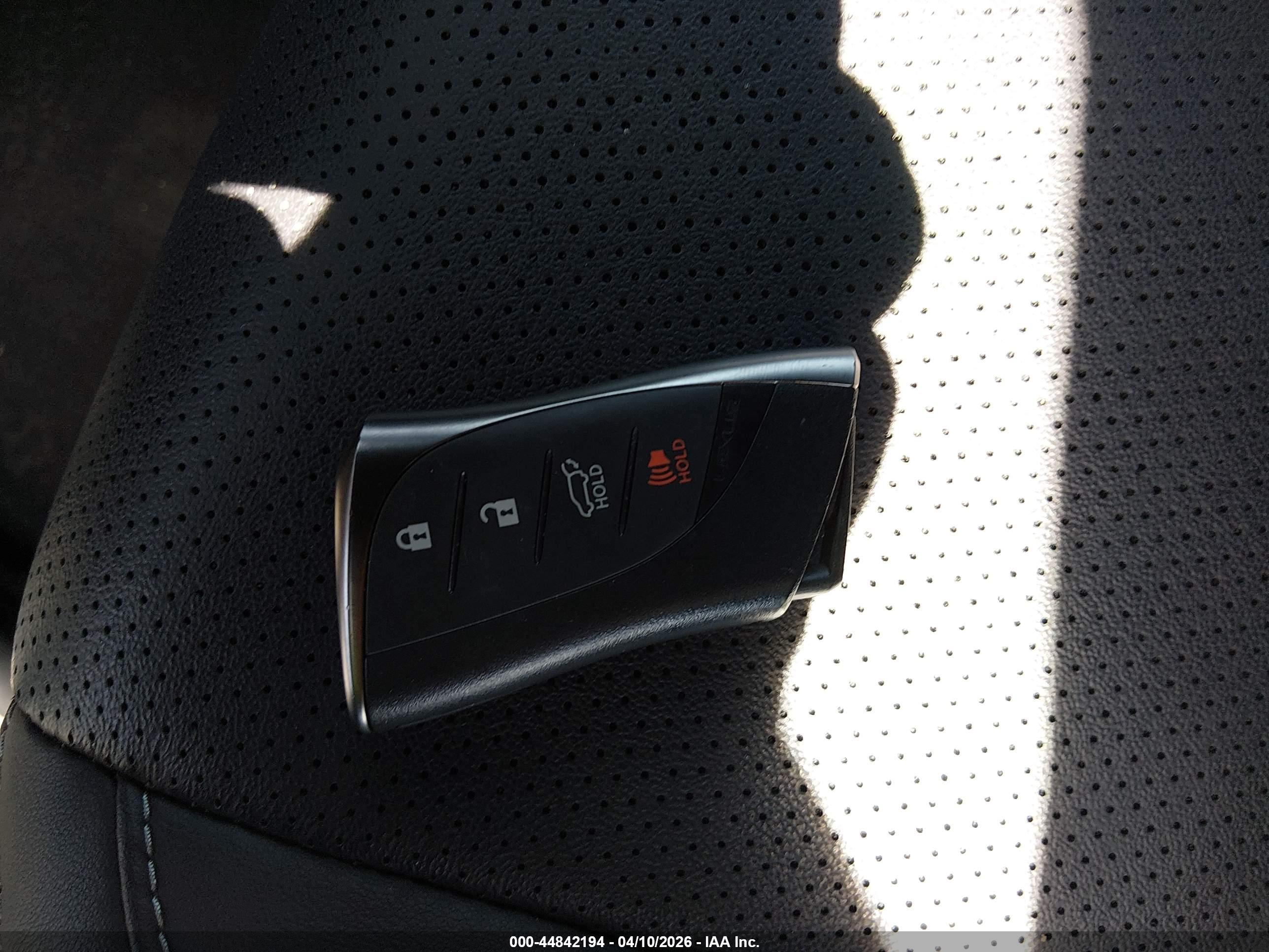LEXUS RX image 11