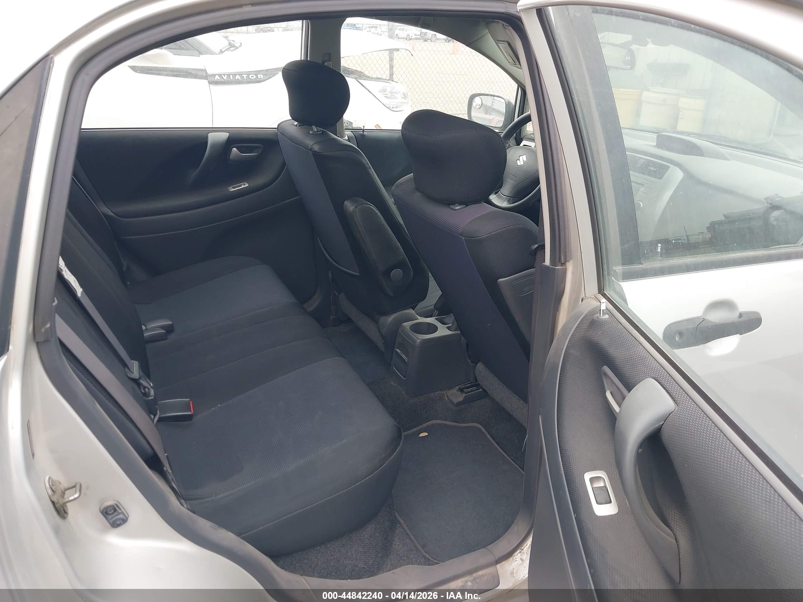 SUZUKI AERIO image 8