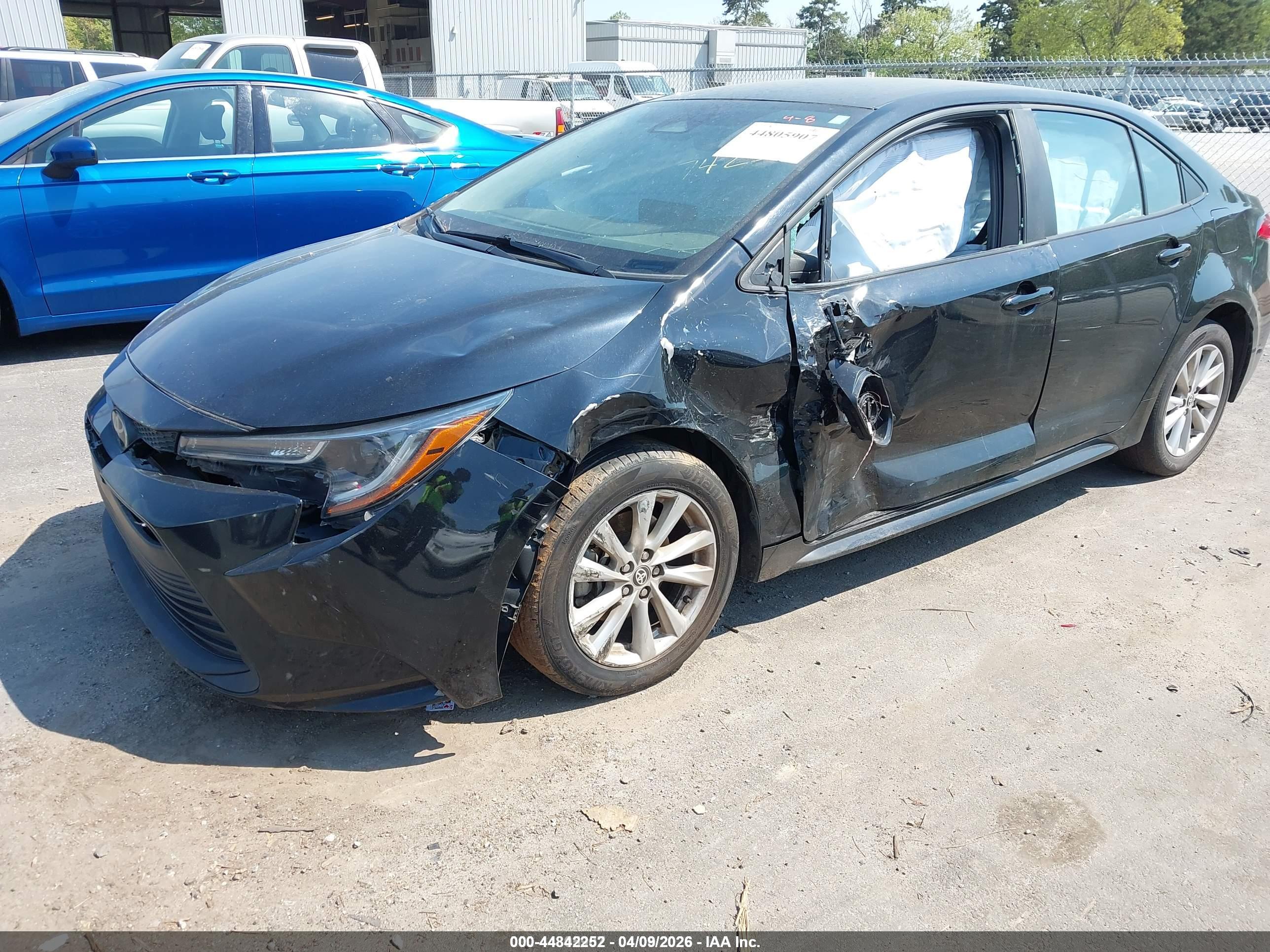 TOYOTA COROLLA image 6