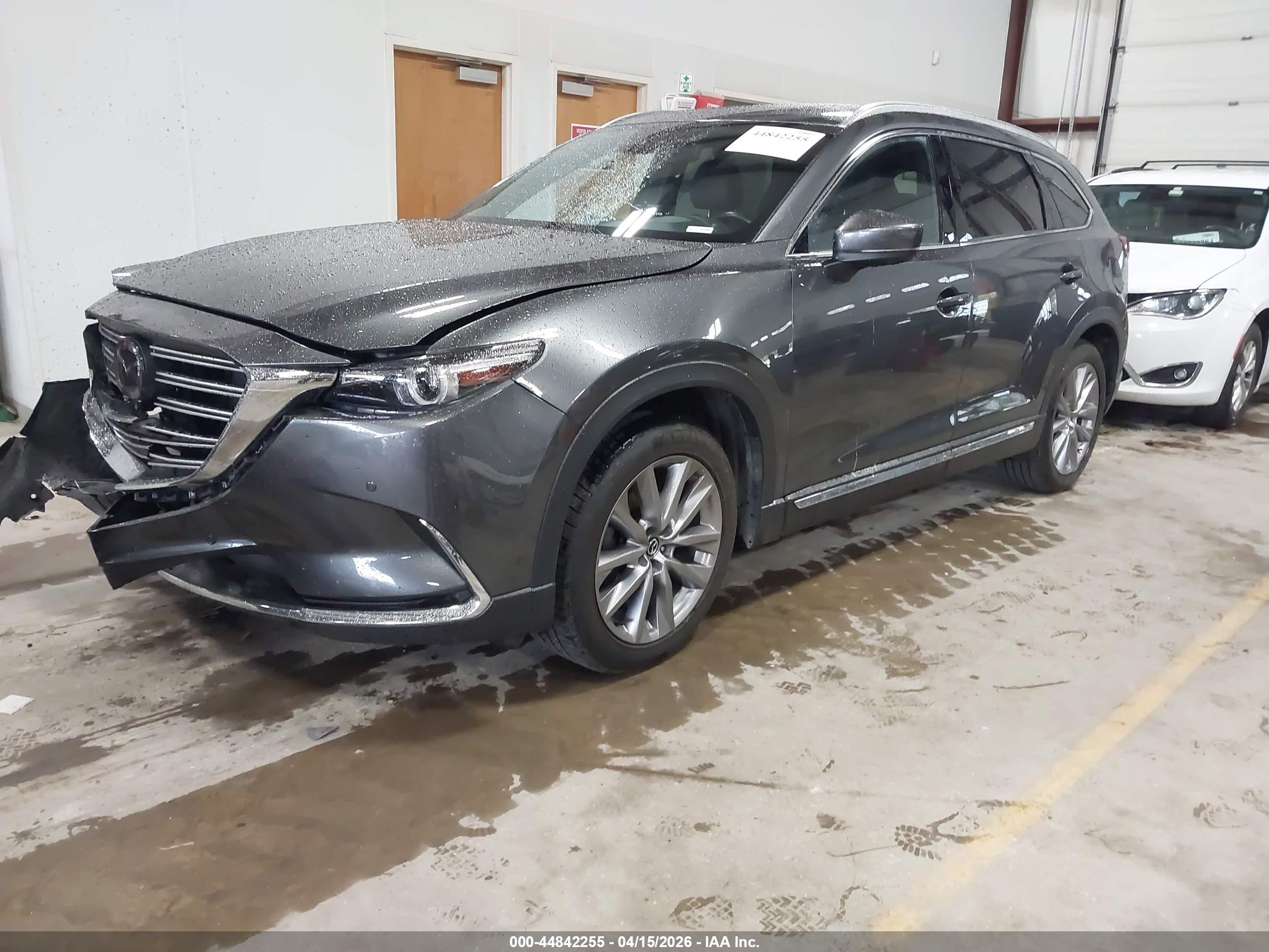 MAZDA CX-9 image 2