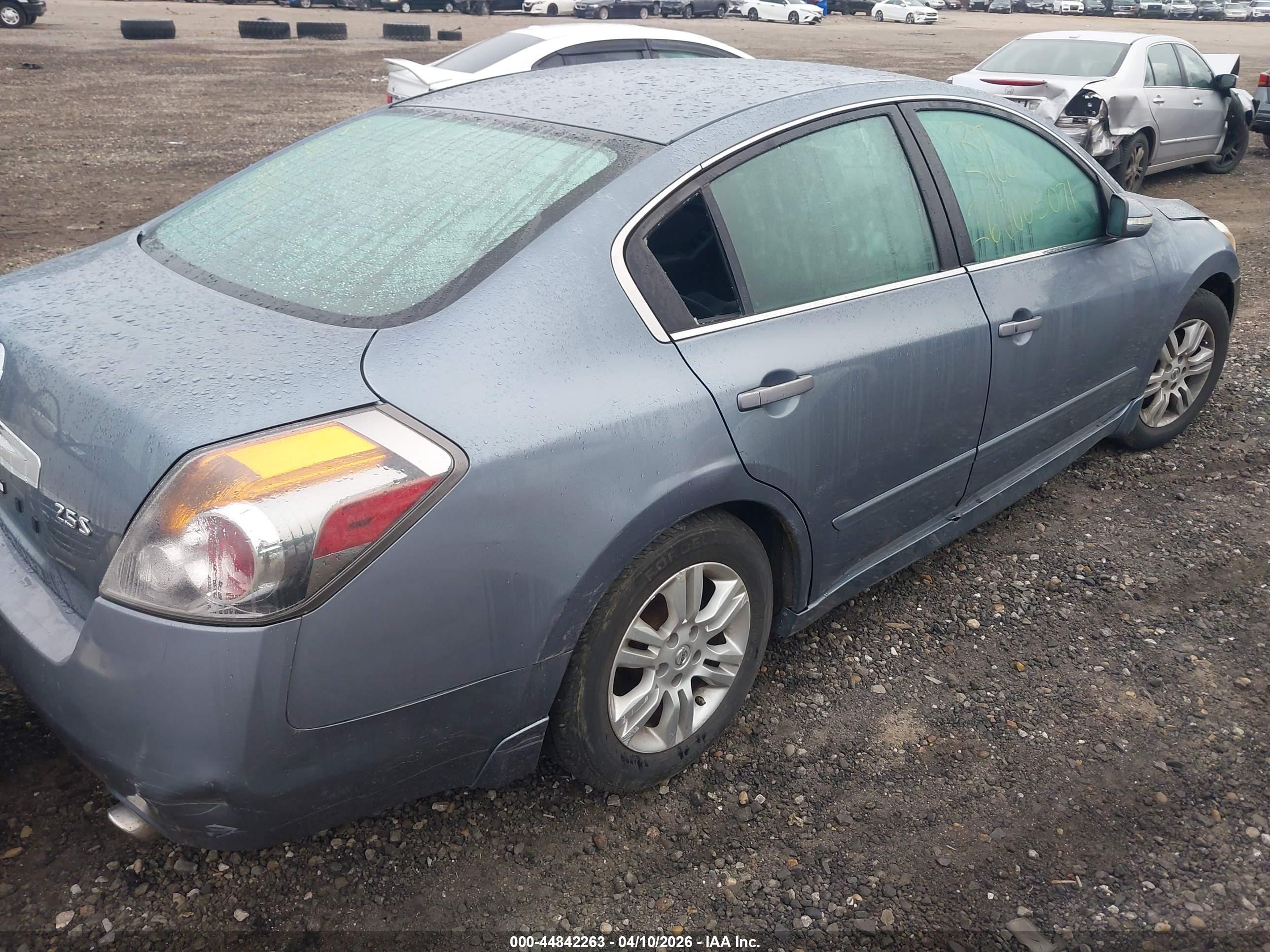 NISSAN ALTIMA image 4