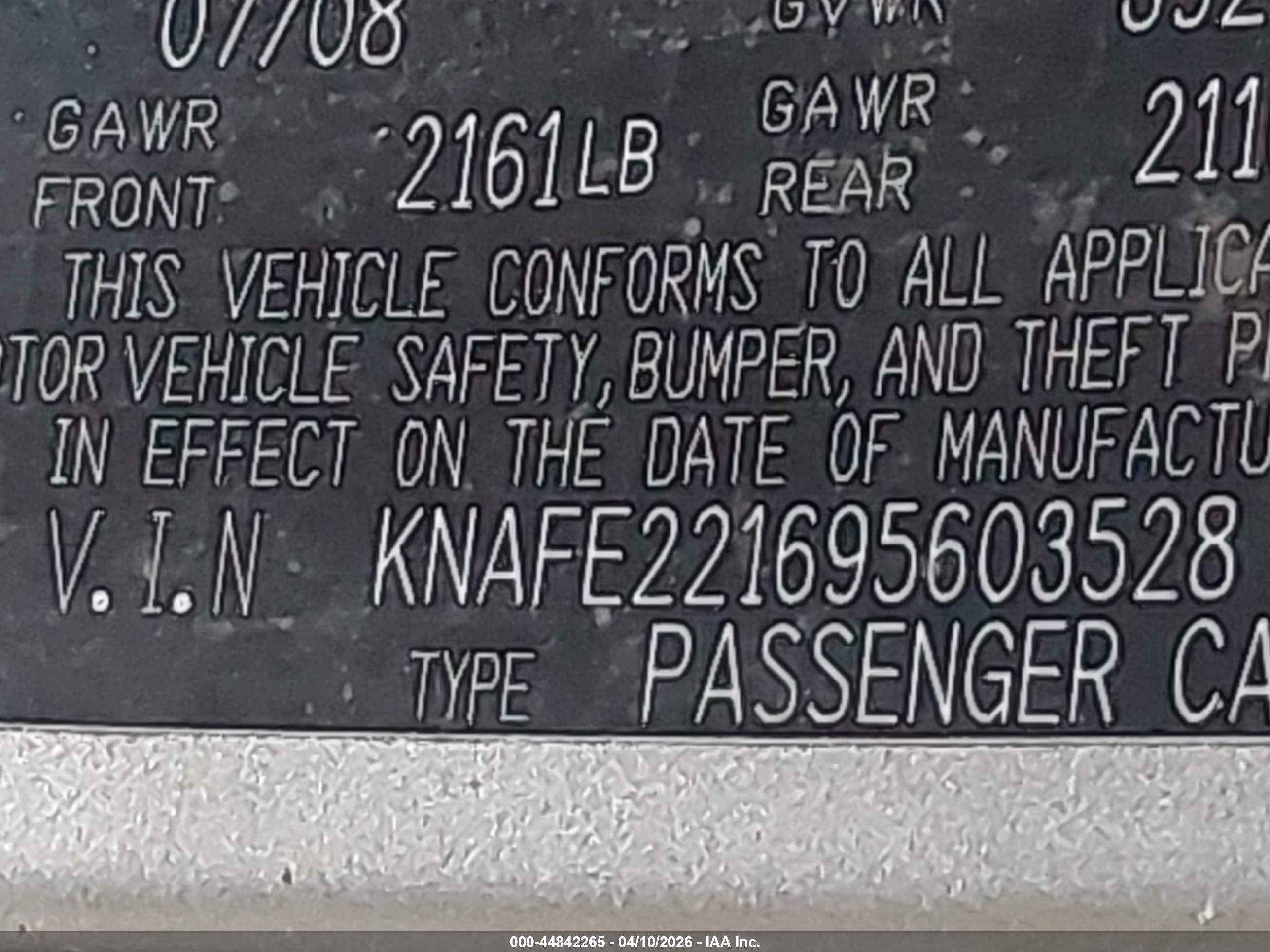 KIA SPECTRA image 9