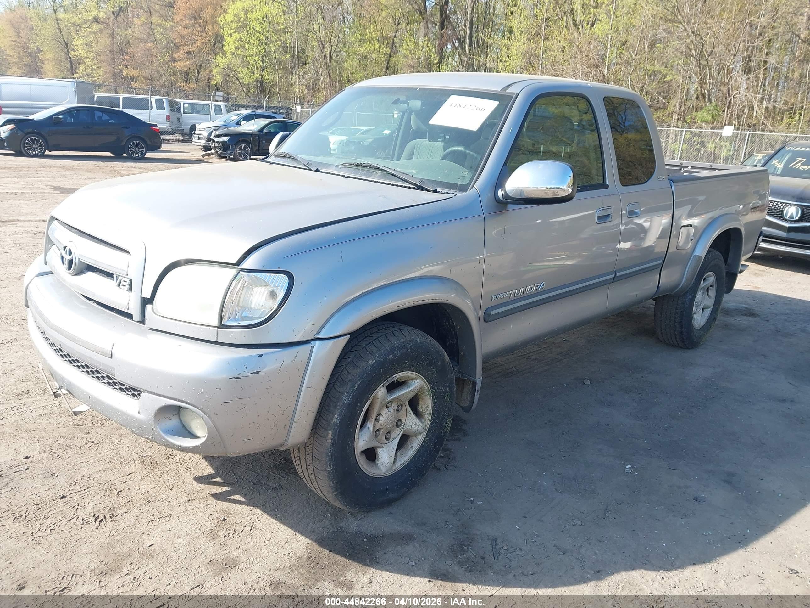 TOYOTA TUNDRA image 2
