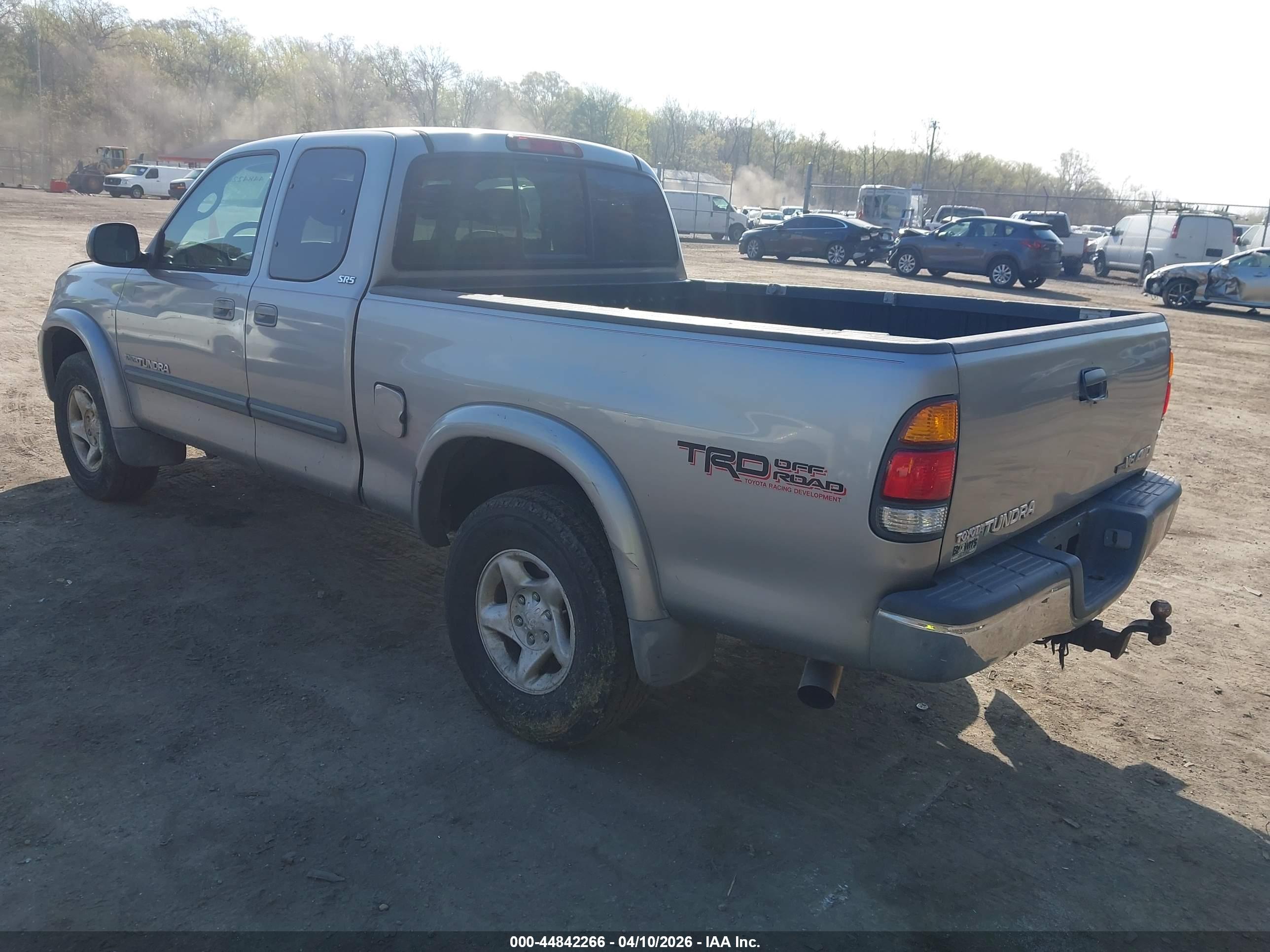 TOYOTA TUNDRA image 3