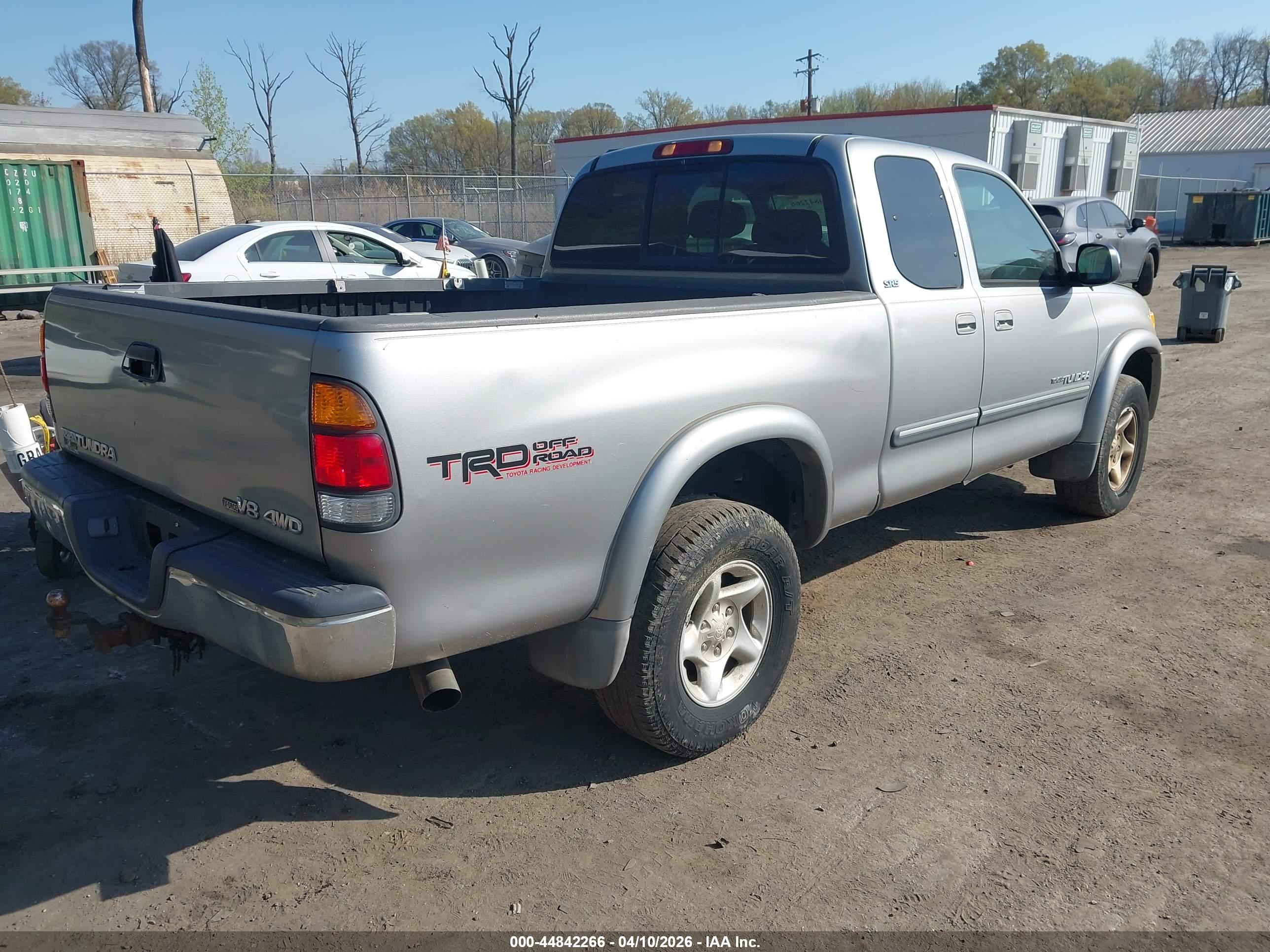 TOYOTA TUNDRA image 4