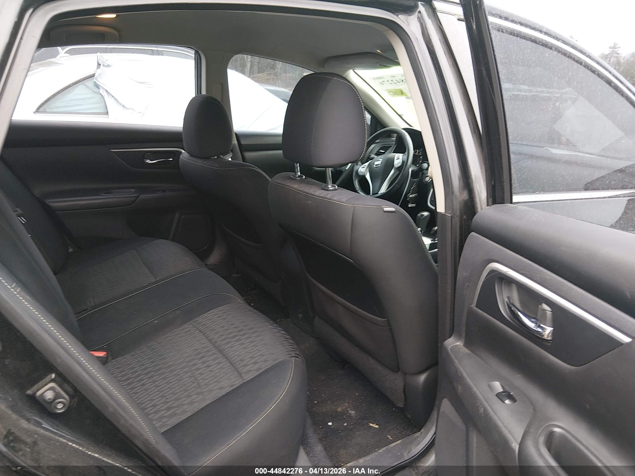 NISSAN ALTIMA image 8
