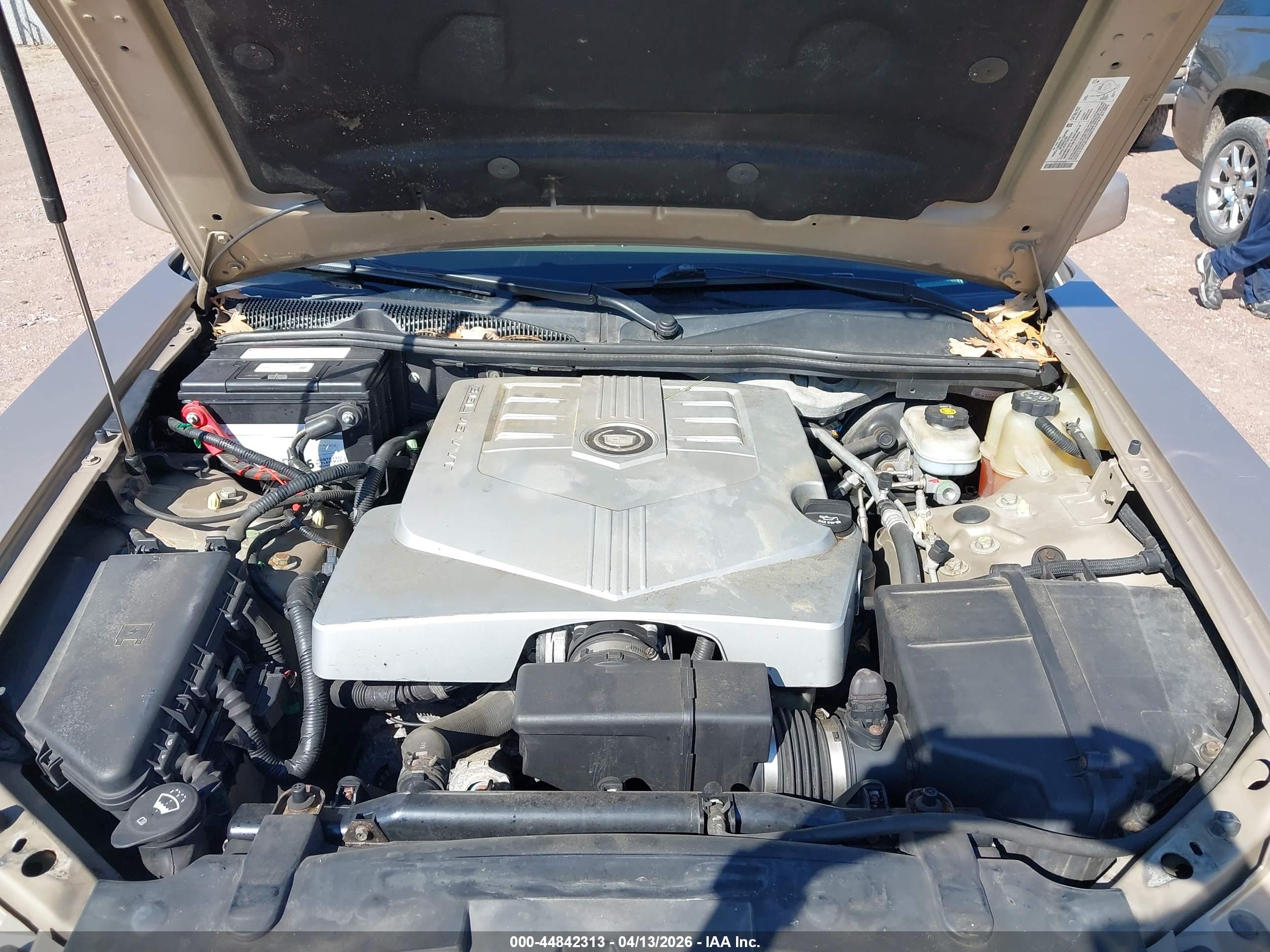 CADILLAC CTS image 10