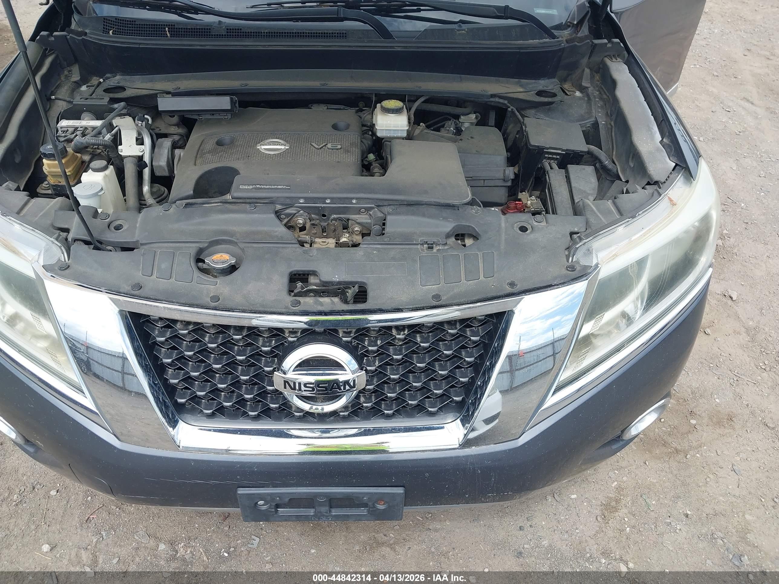 NISSAN PATHFINDER image 10