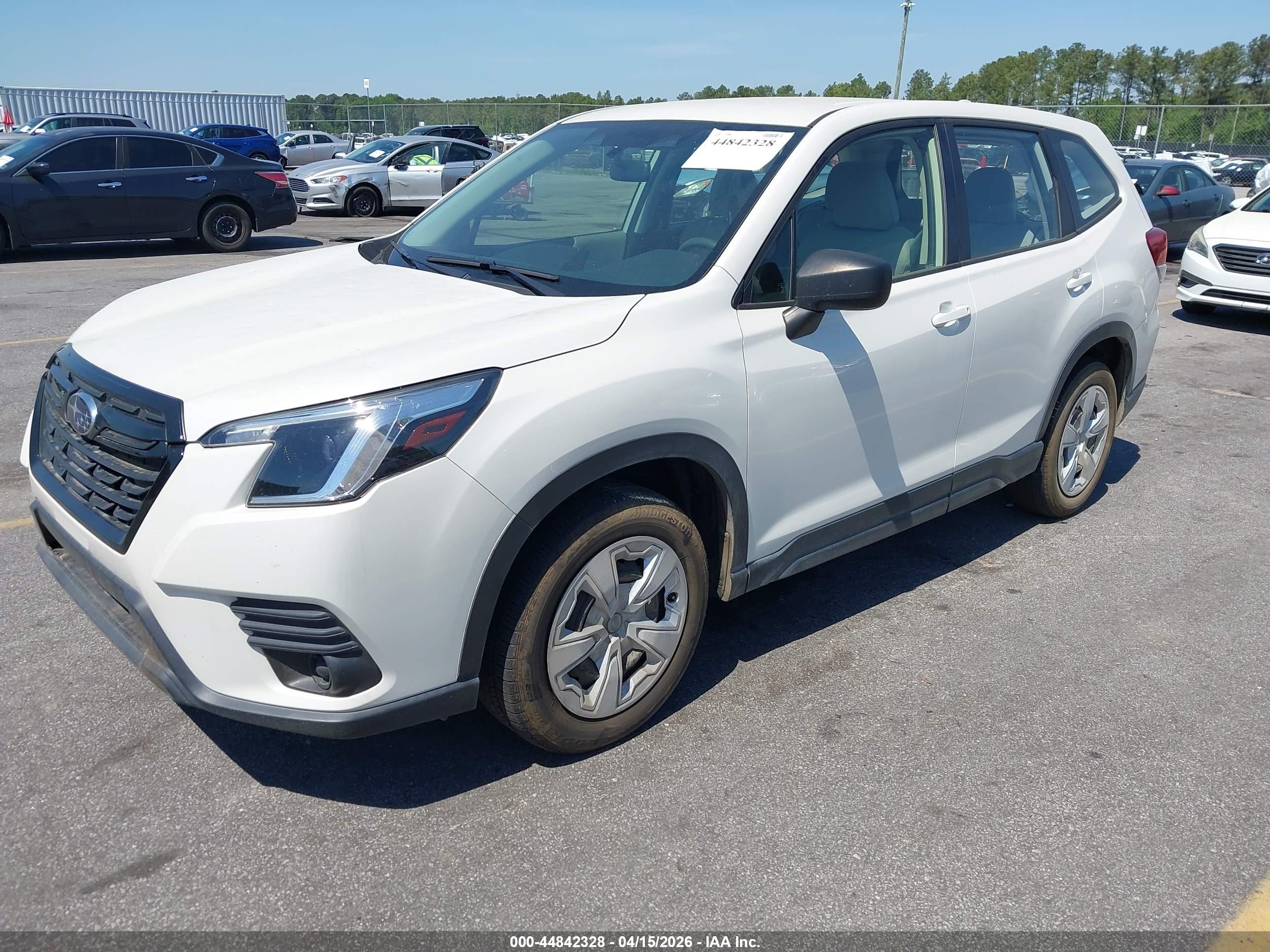 SUBARU FORESTER image 2