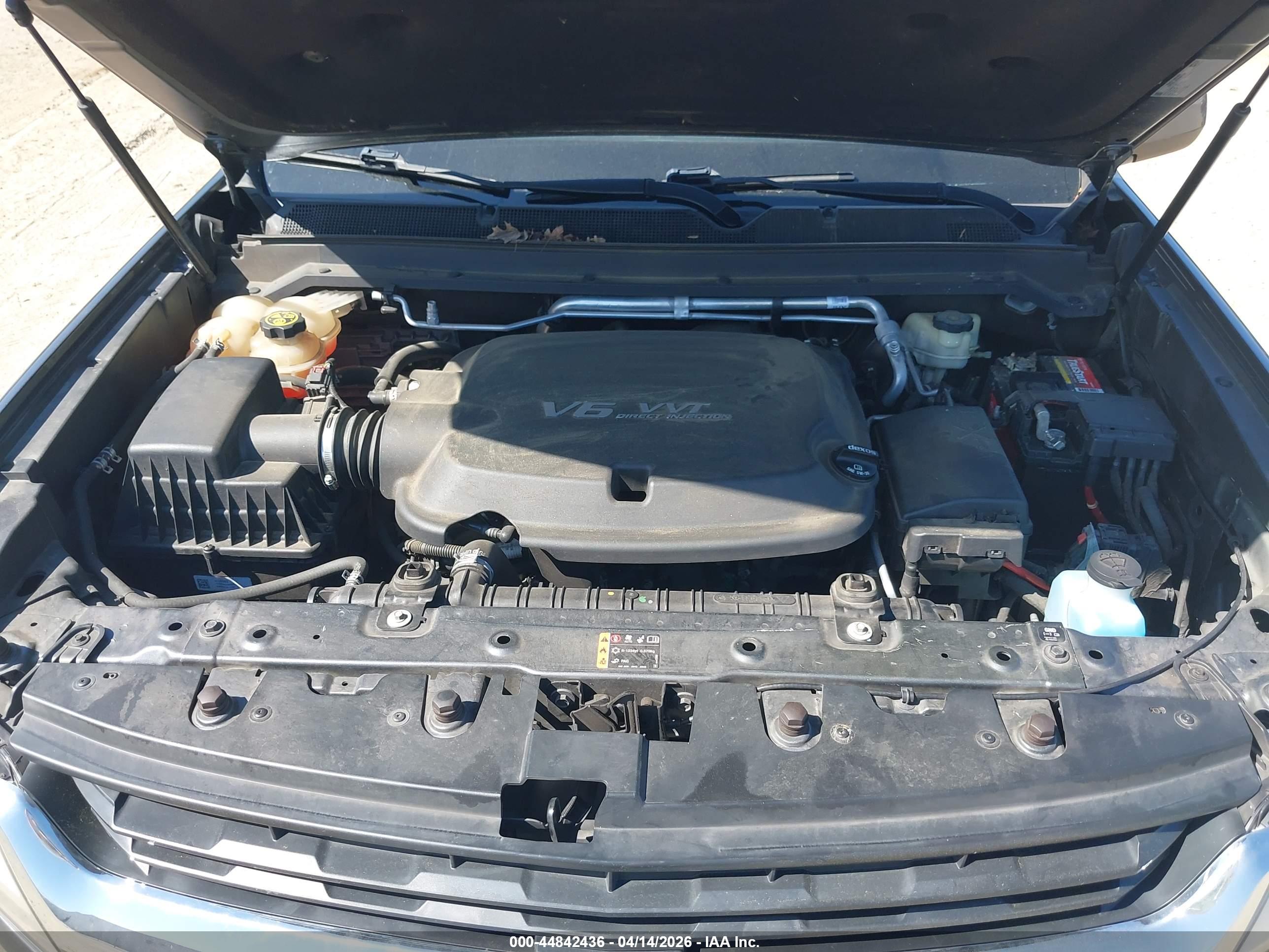 CHEVROLET COLORADO image 10