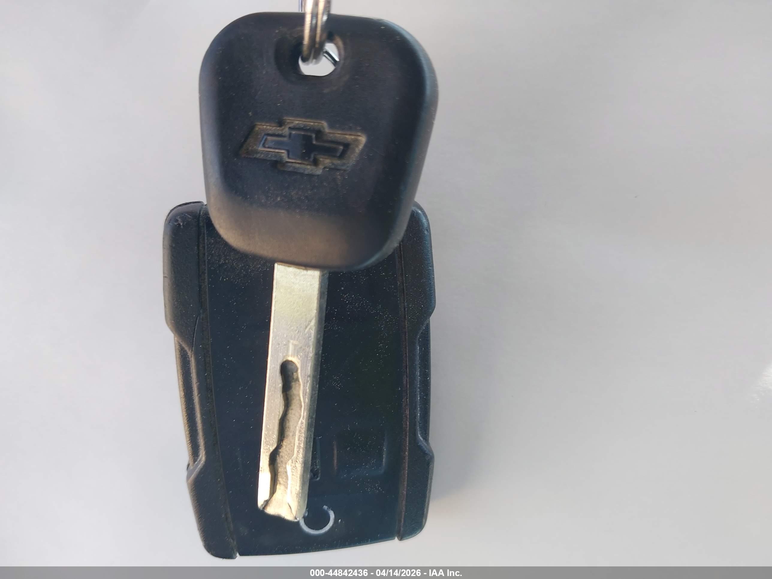 CHEVROLET COLORADO image 11