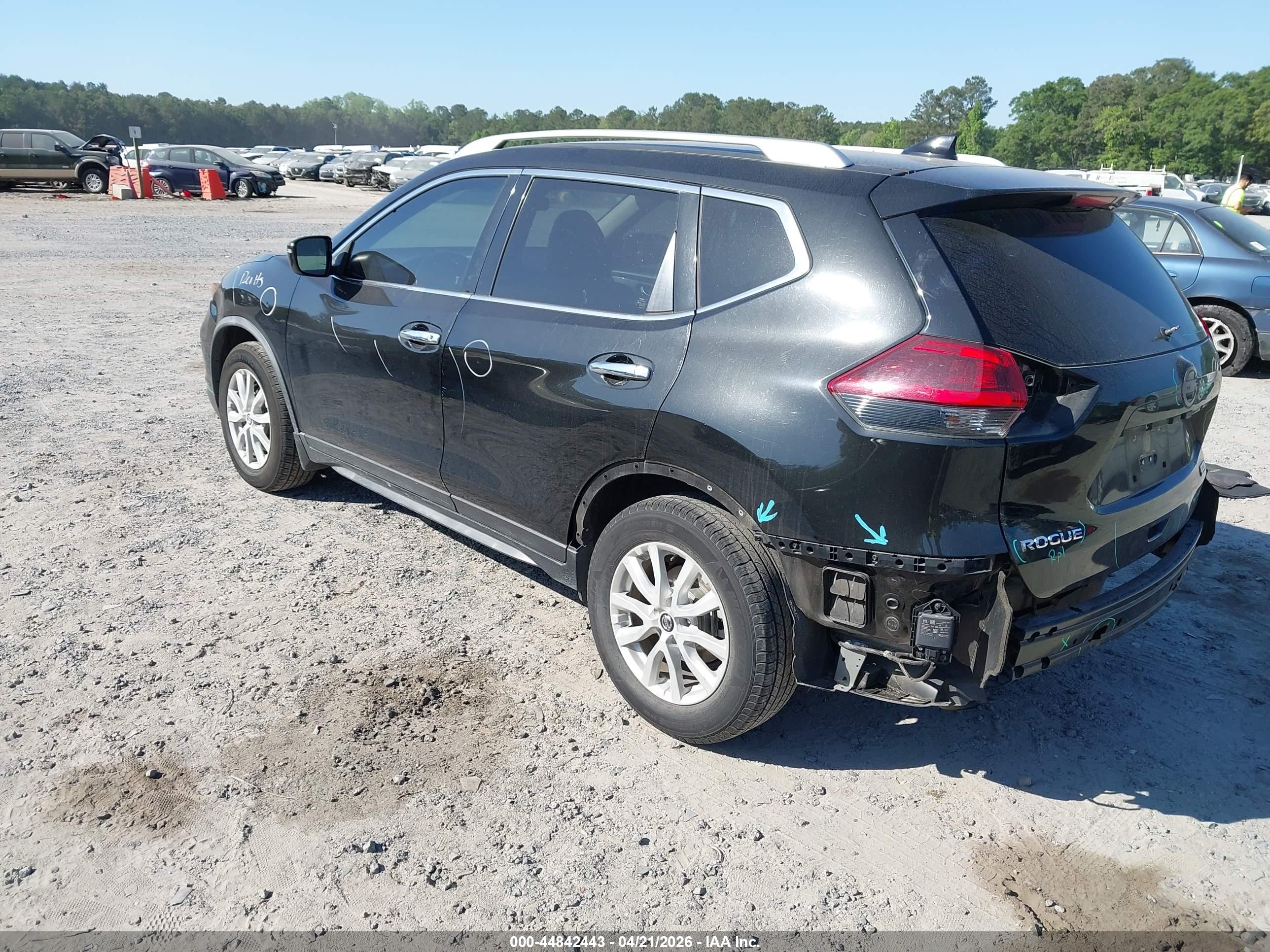 NISSAN ROGUE image 3