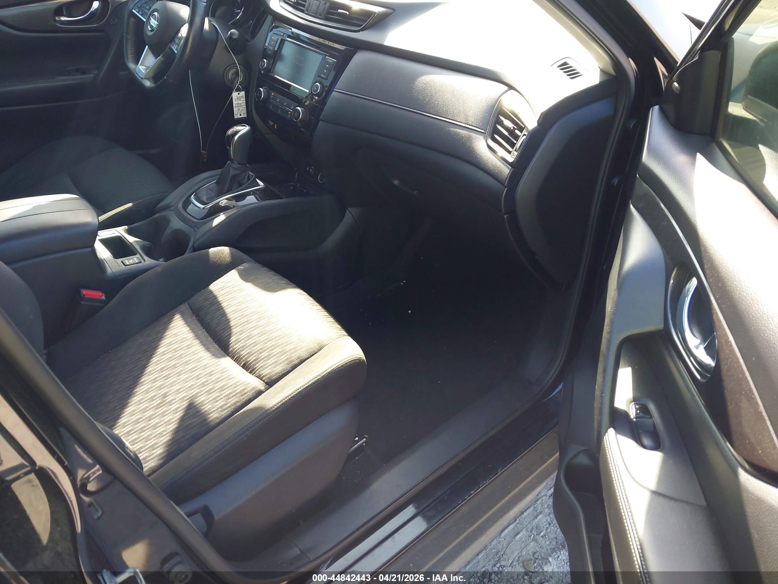 NISSAN ROGUE image 5