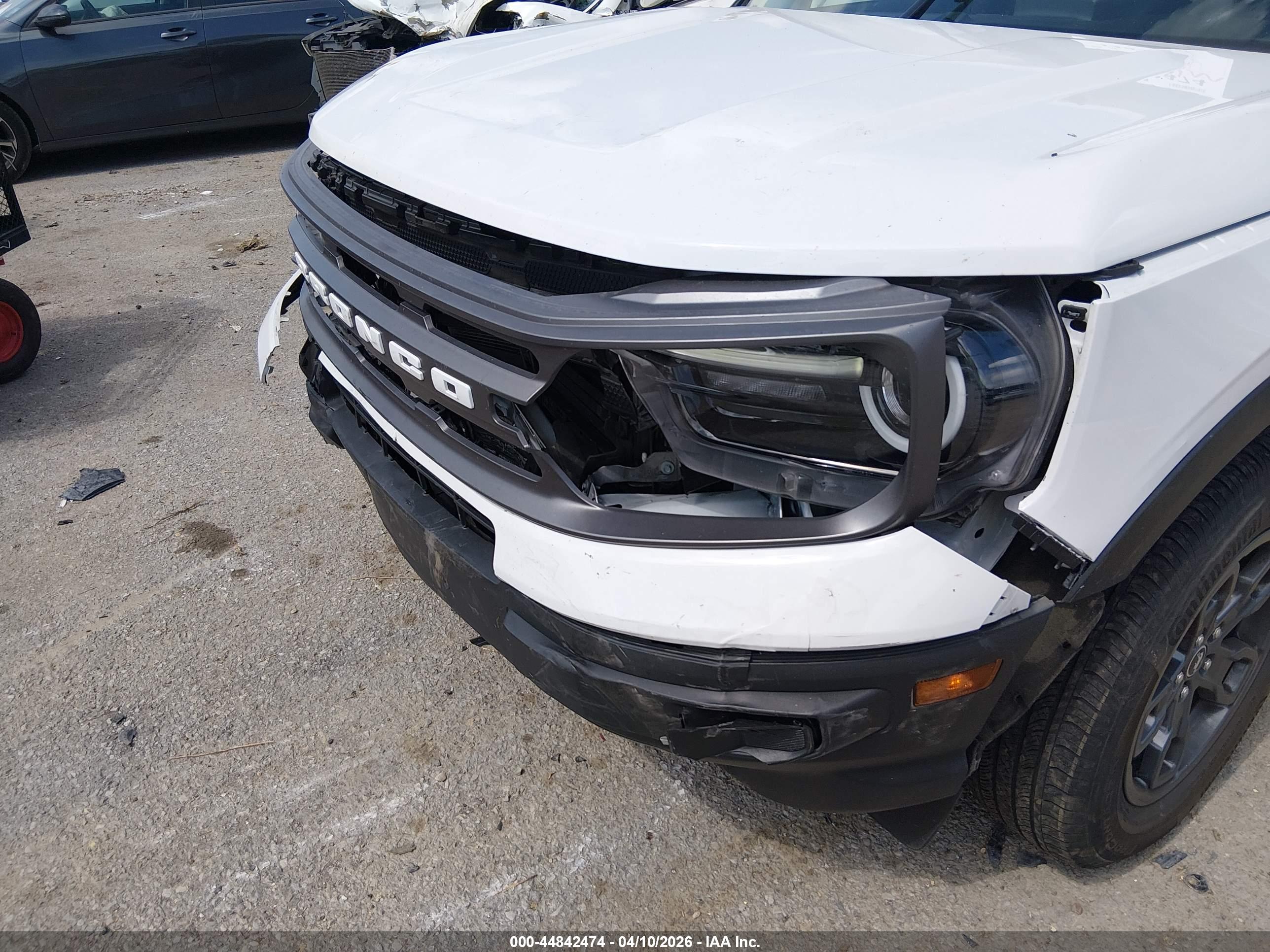 FORD BRONCO image 6