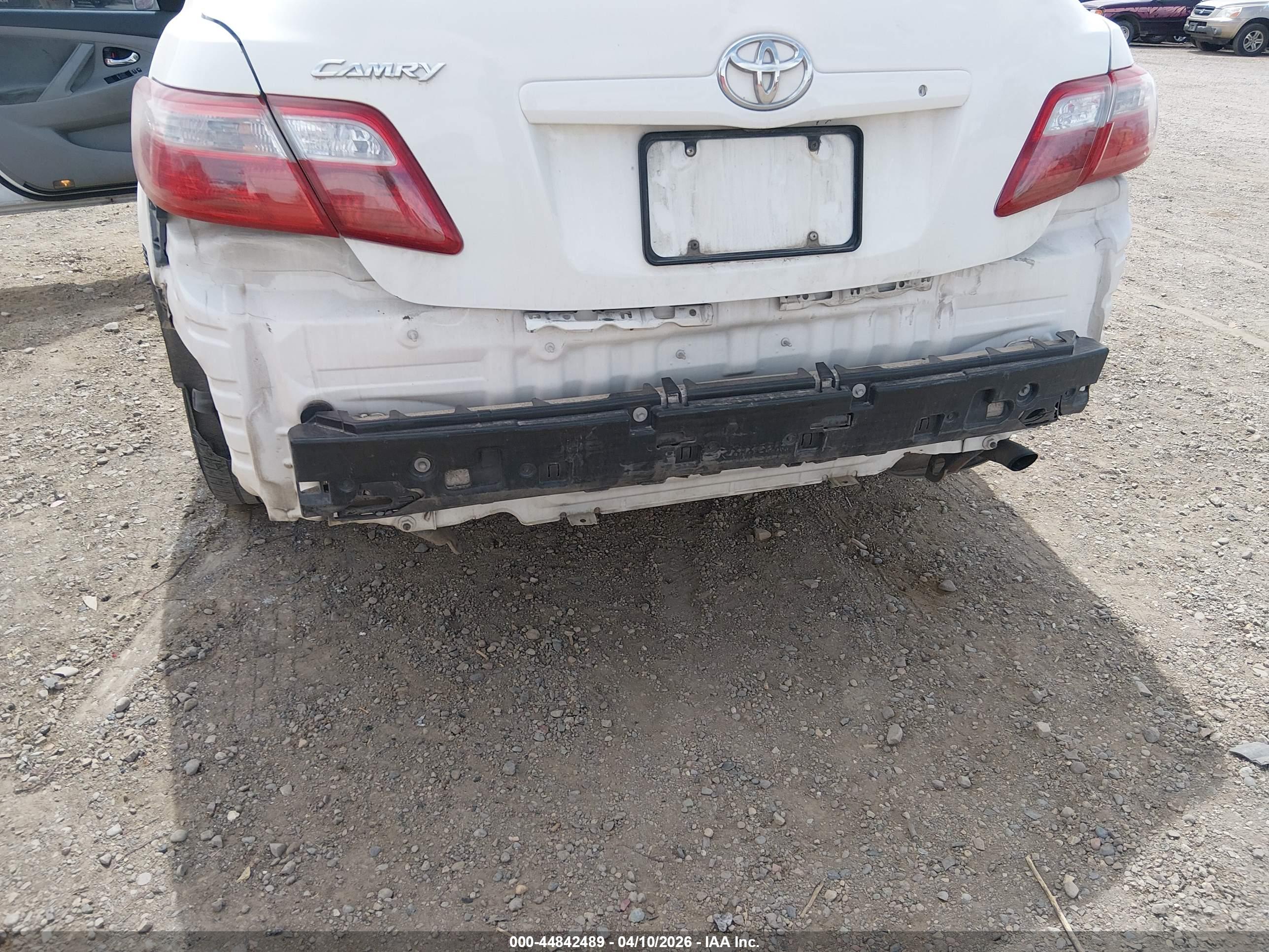 TOYOTA CAMRY image 6