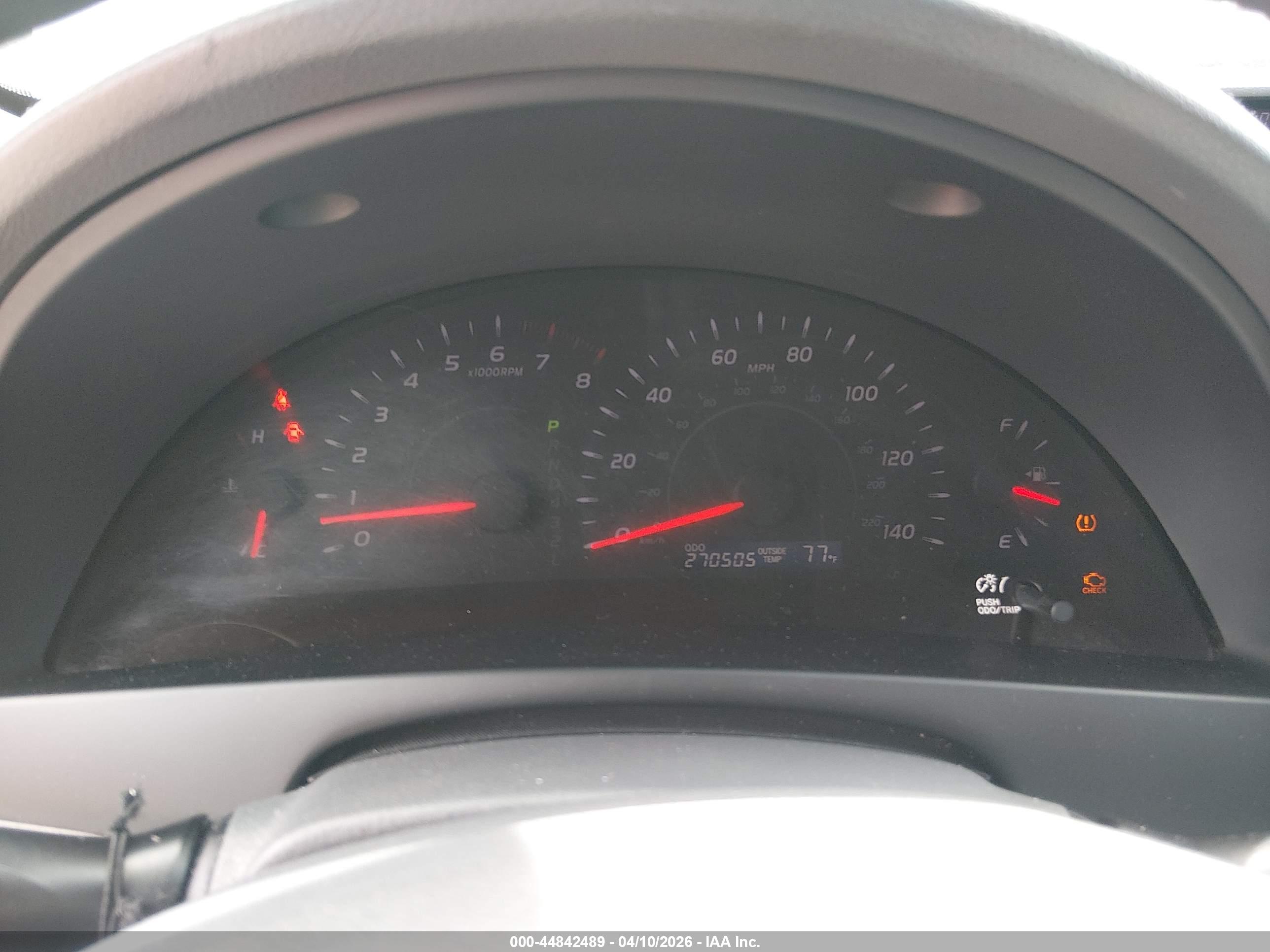 TOYOTA CAMRY image 7