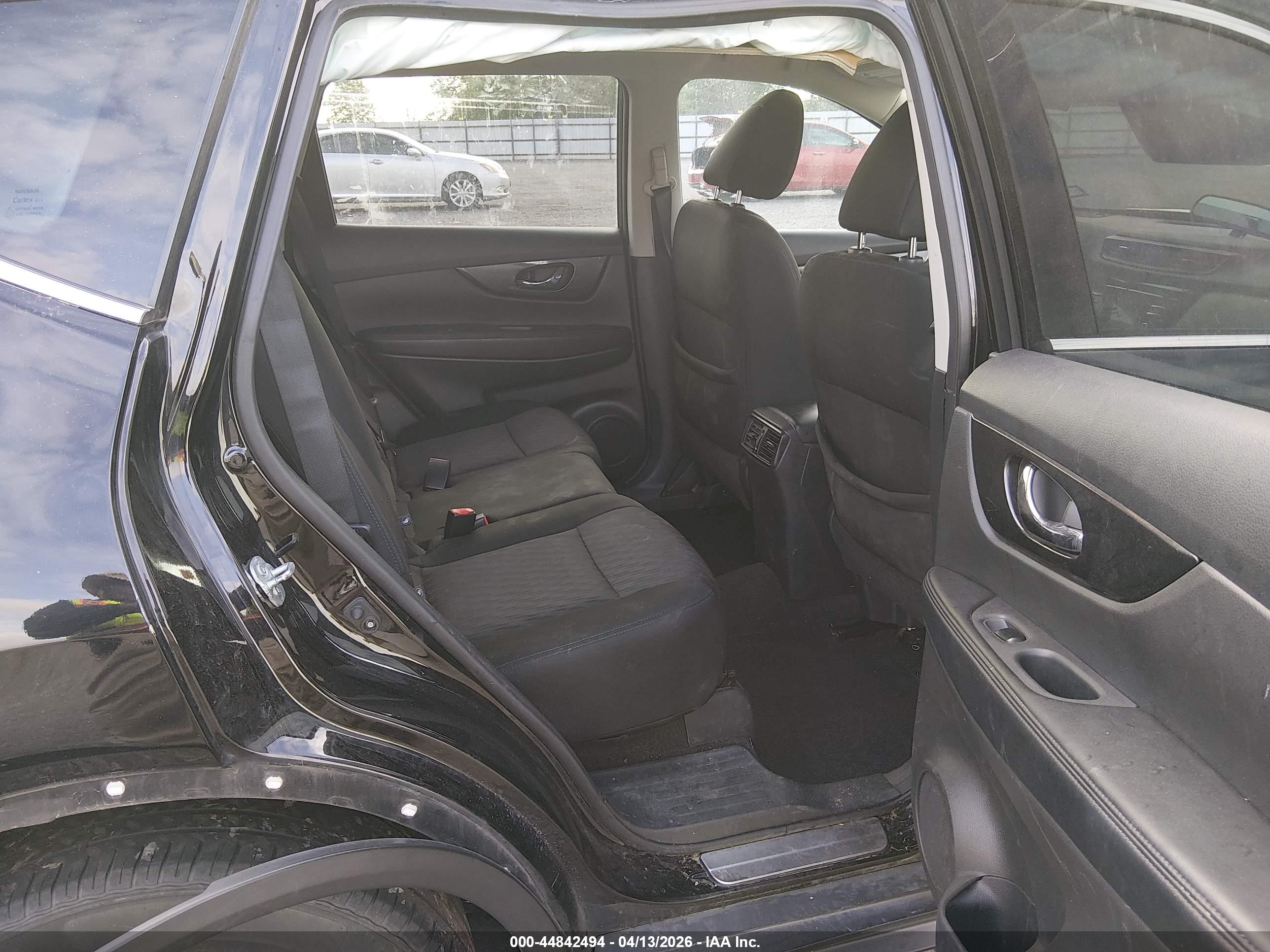 NISSAN ROGUE image 8