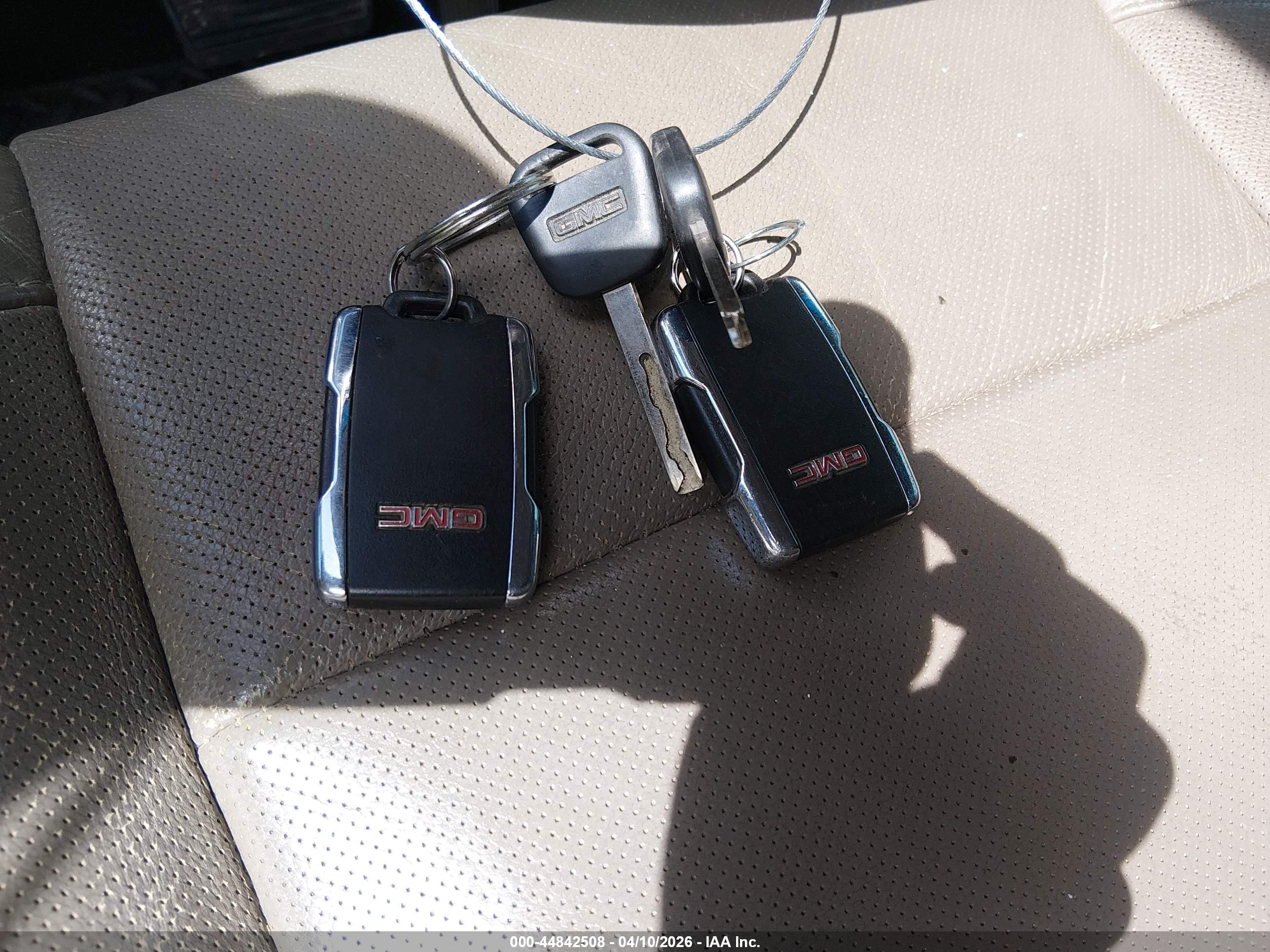 GMC SIERRA image 11