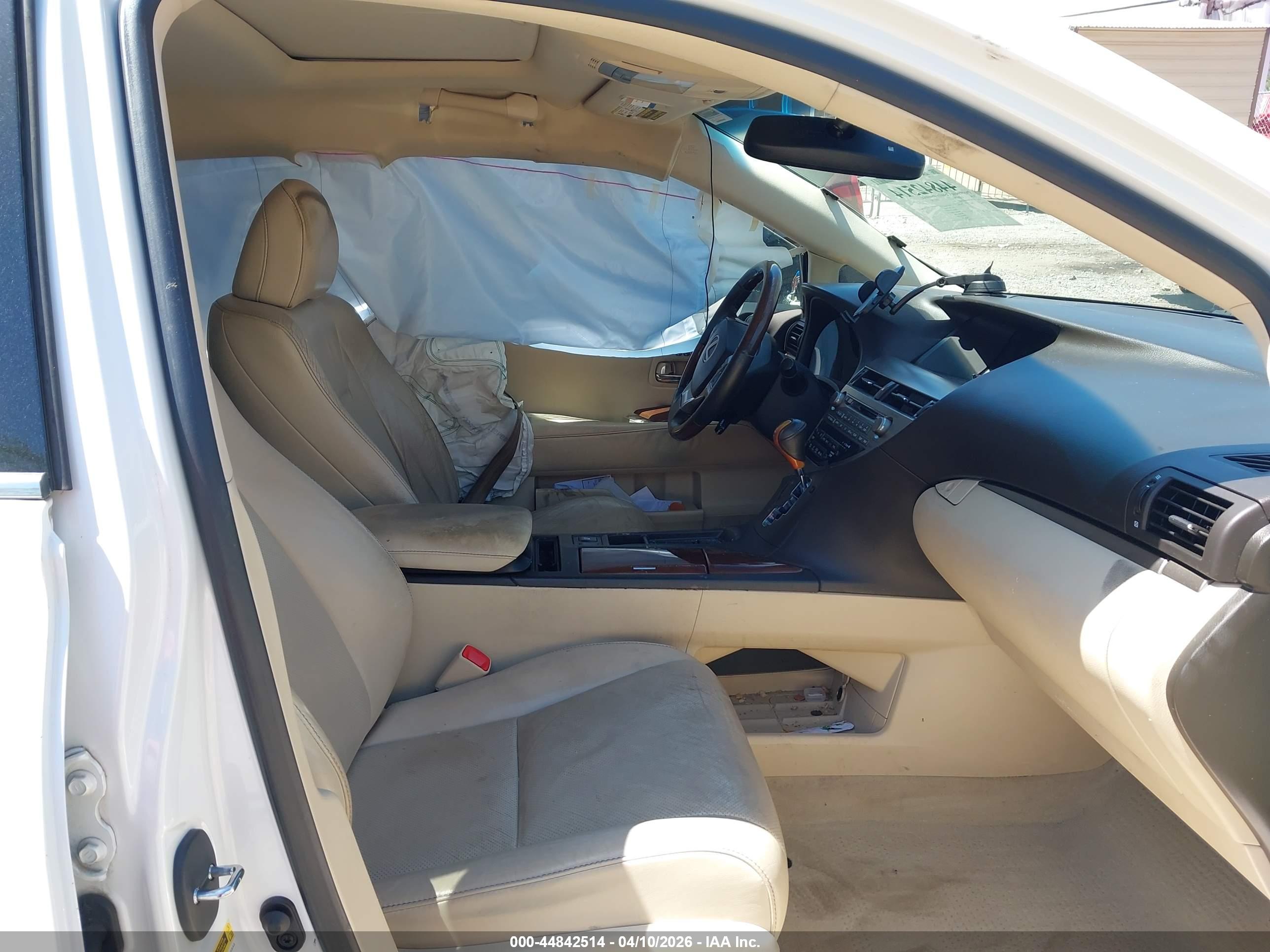 LEXUS RX image 5