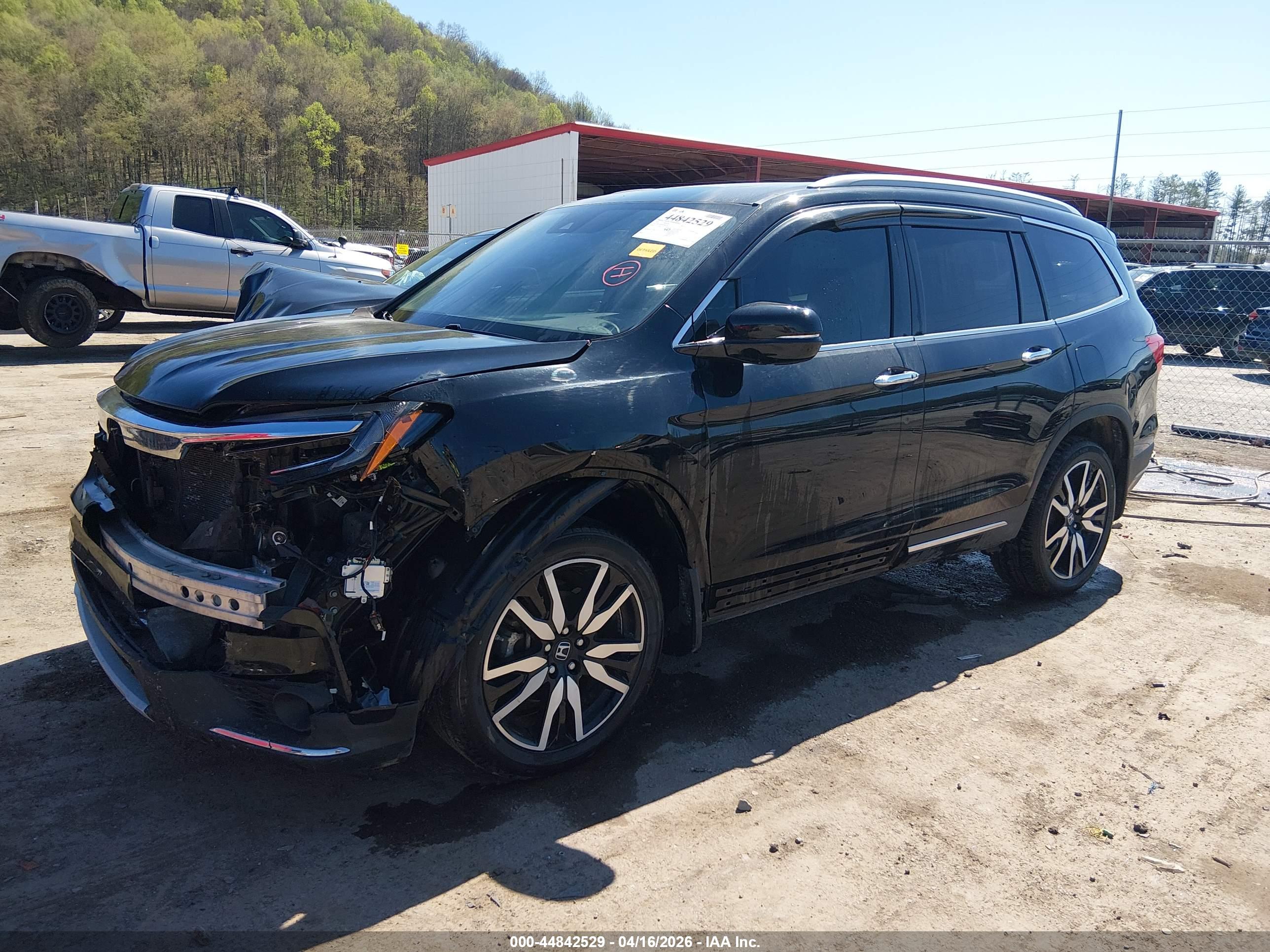 HONDA PILOT image 2