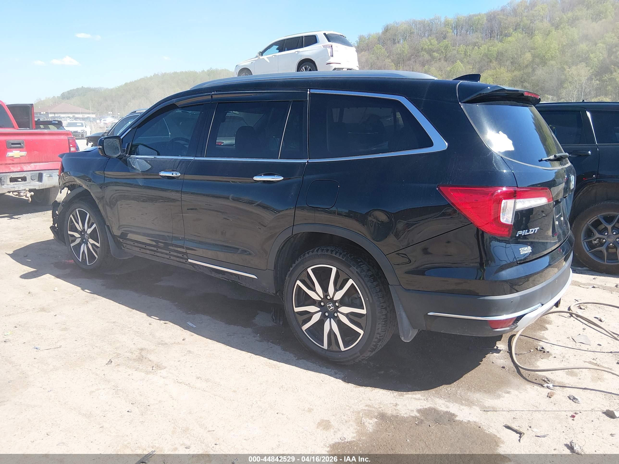 HONDA PILOT image 3