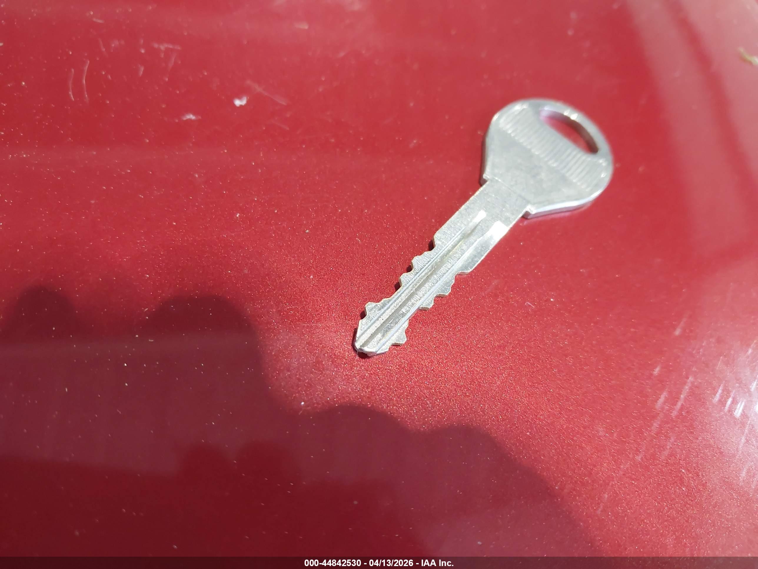 NISSAN VERSA image 11