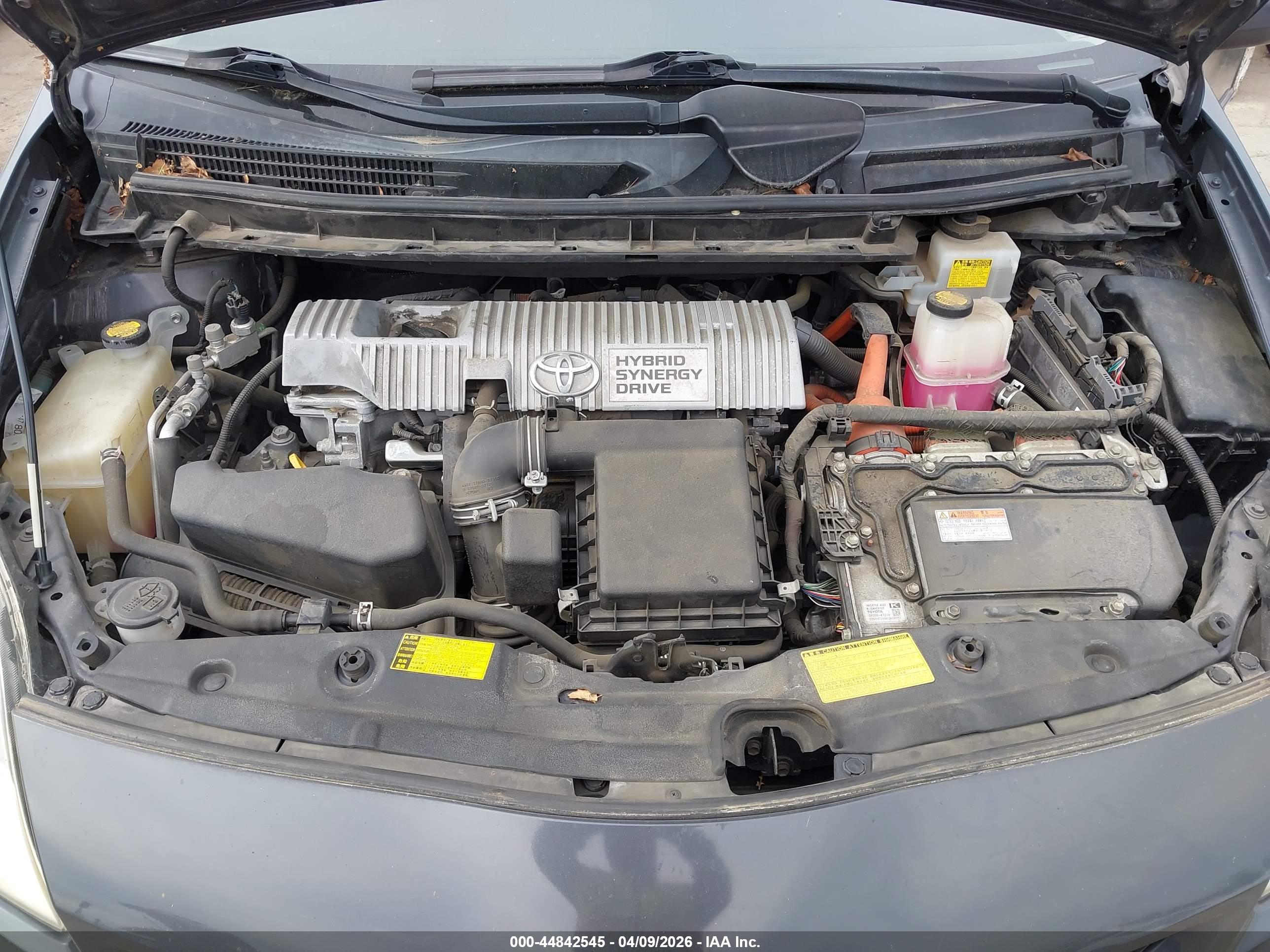 TOYOTA PRIUS image 10
