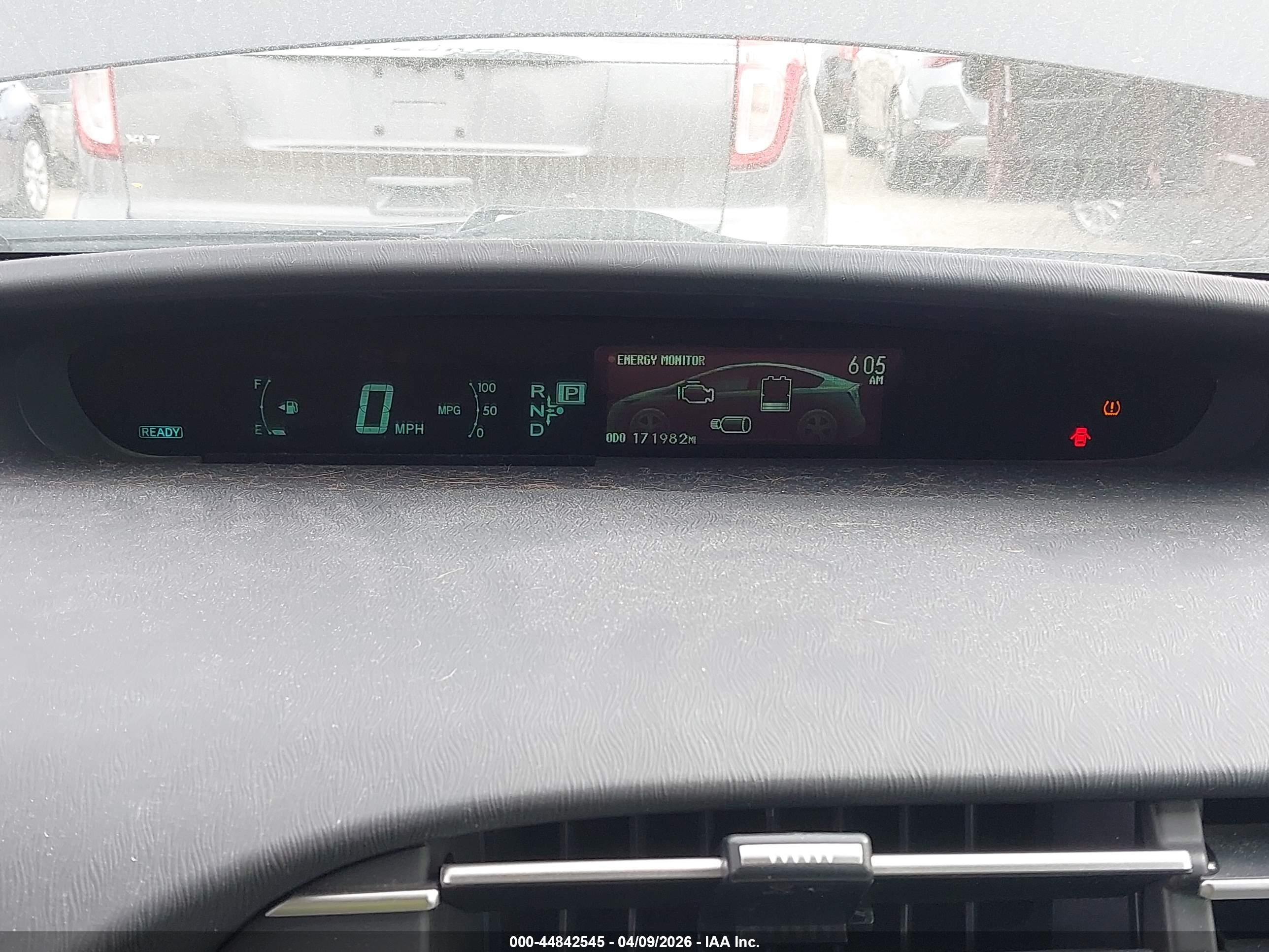 TOYOTA PRIUS image 7