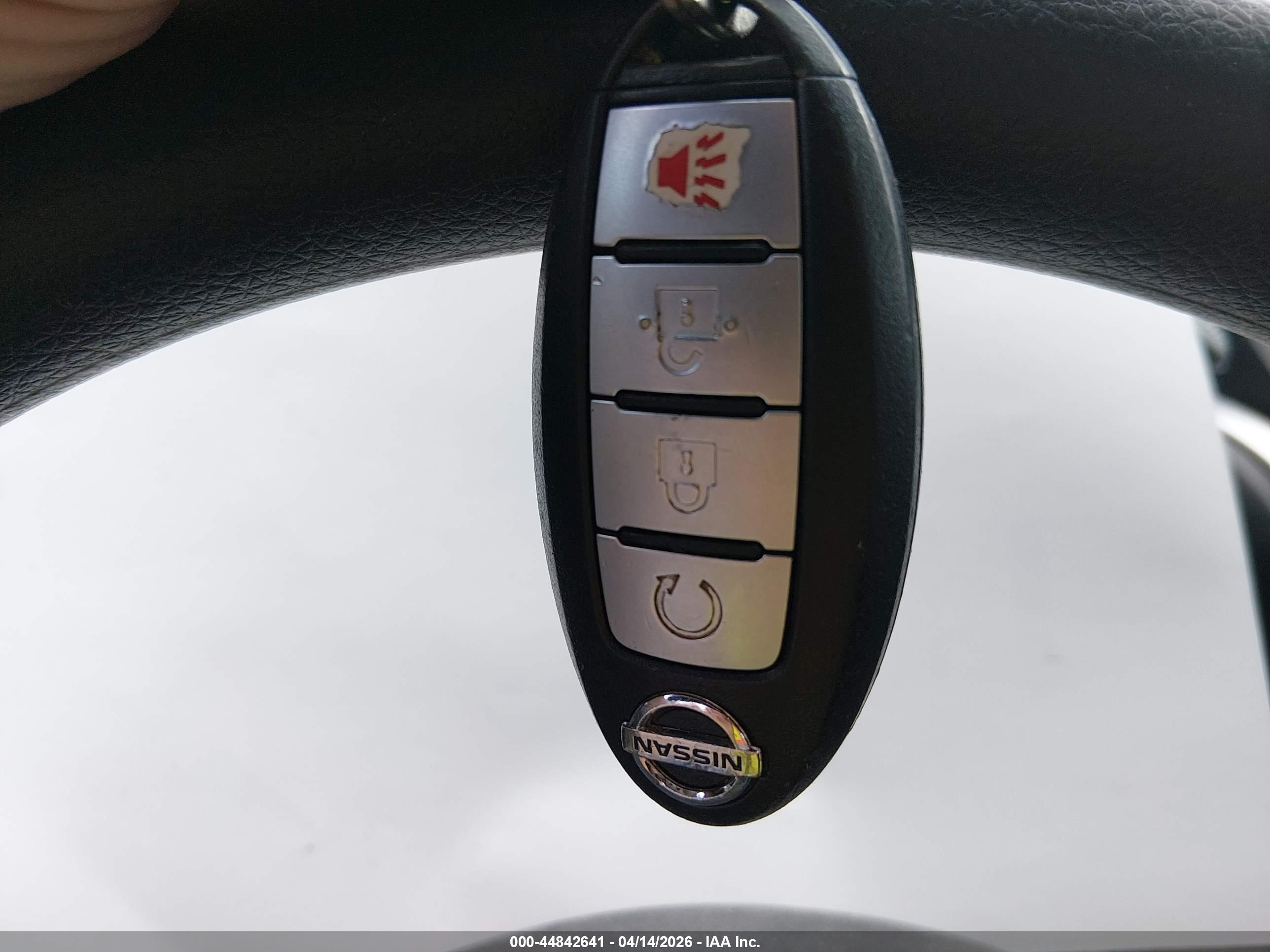 NISSAN MURANO image 11