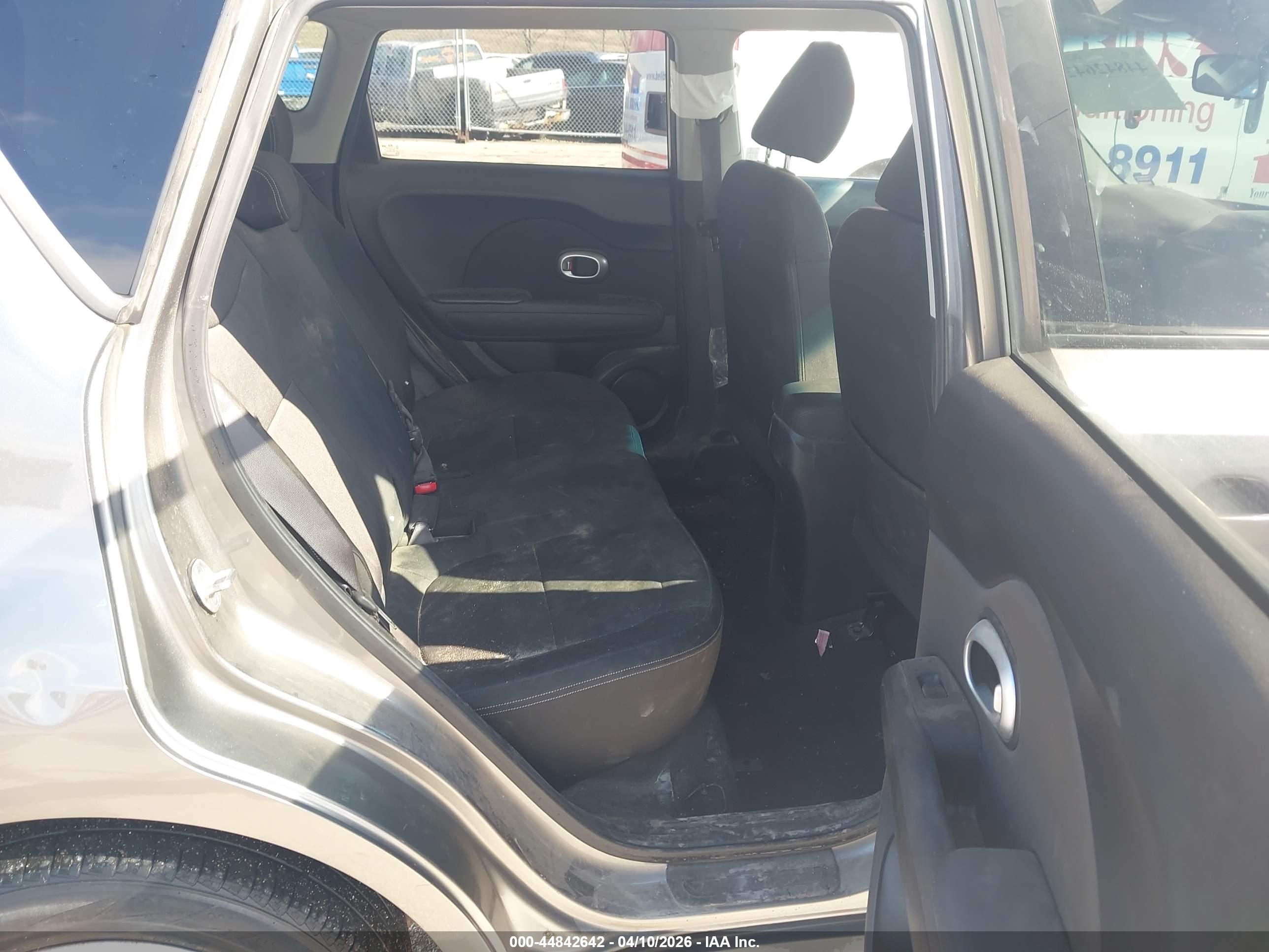 KIA SOUL image 8