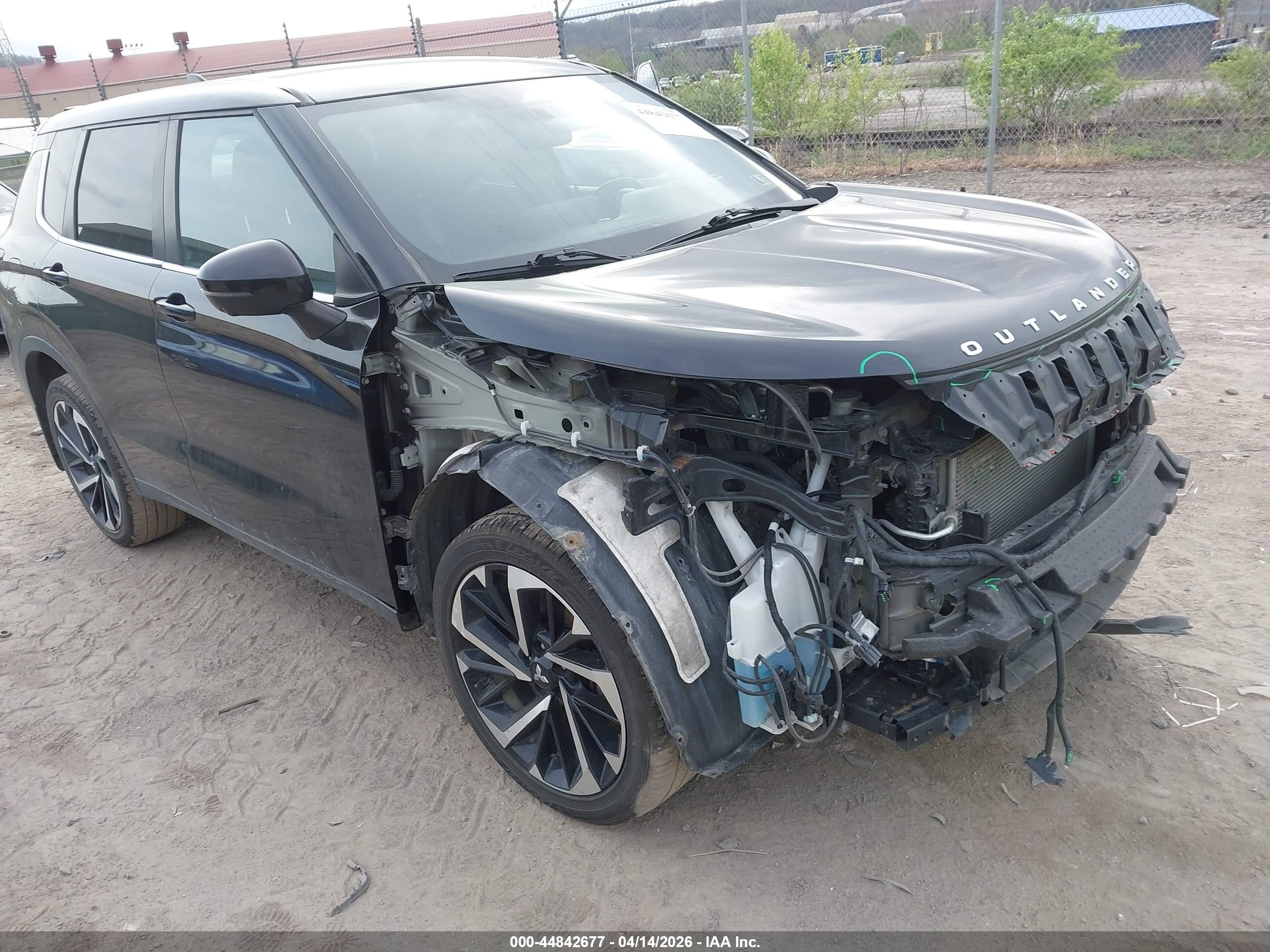 MITSUBISHI OUTLANDER image 6