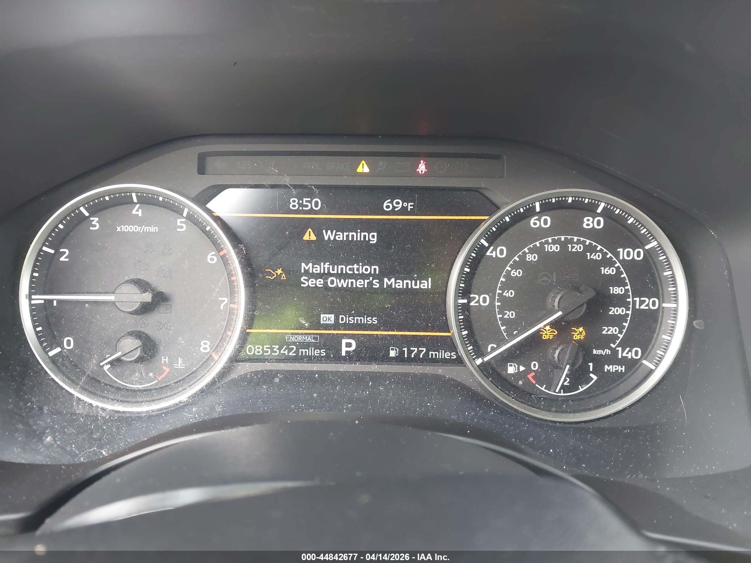 MITSUBISHI OUTLANDER image 7