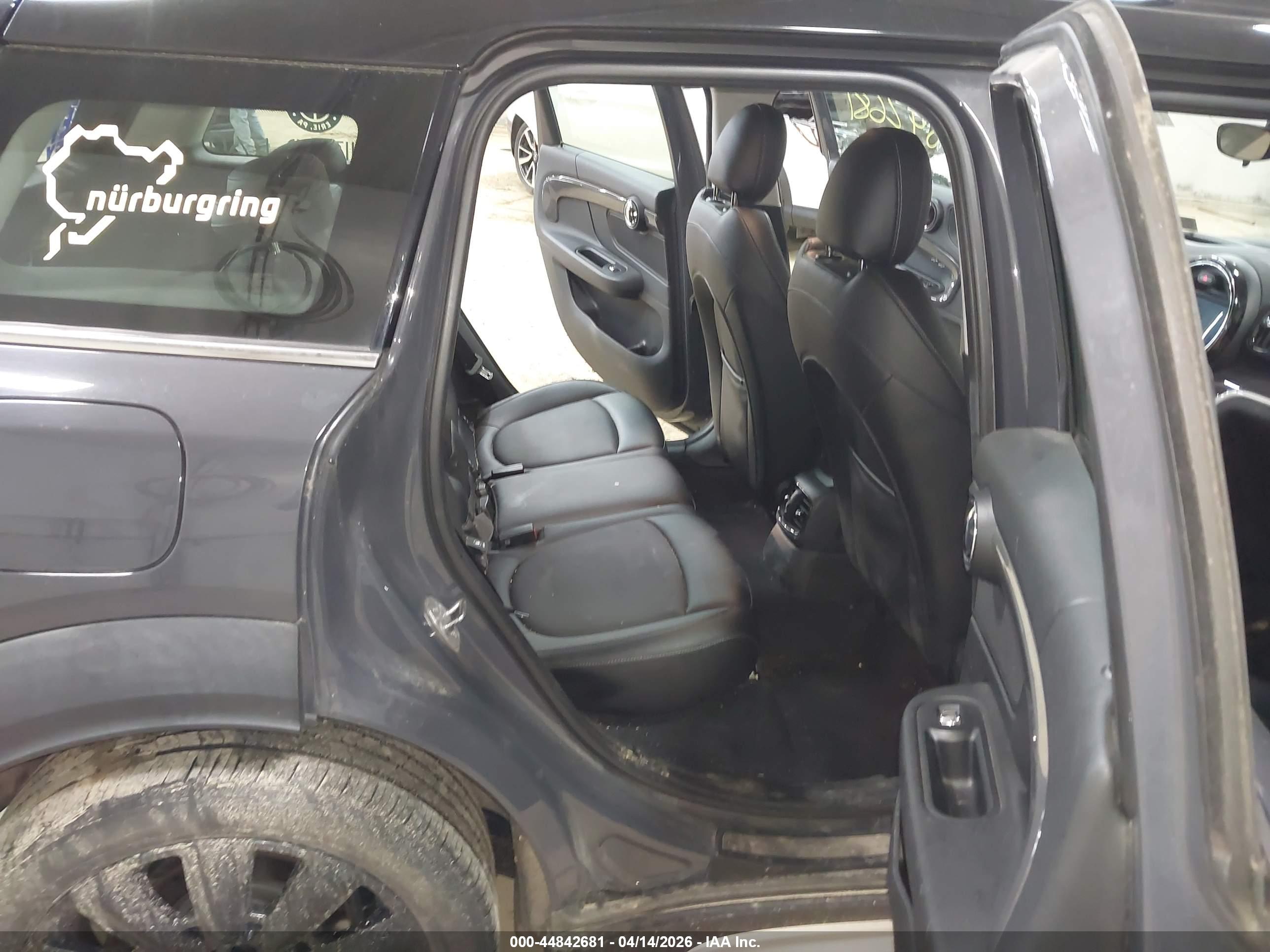 MINI COUNTRYMAN image 8