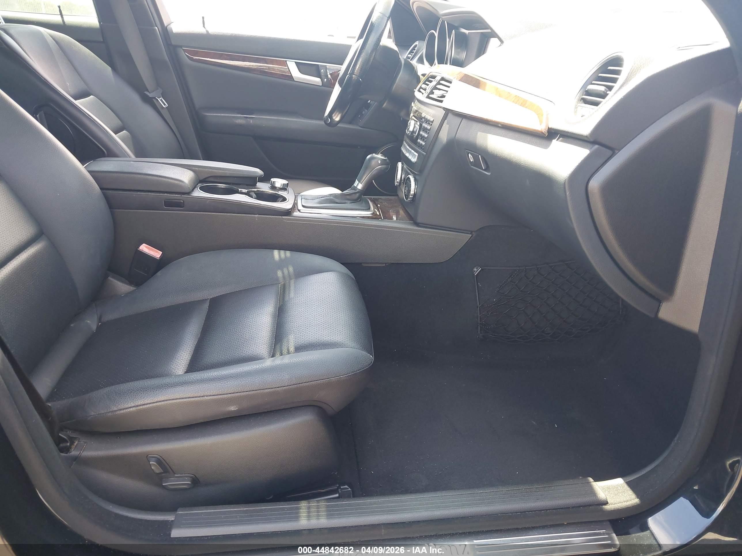 MERCEDES-BENZ C image 5