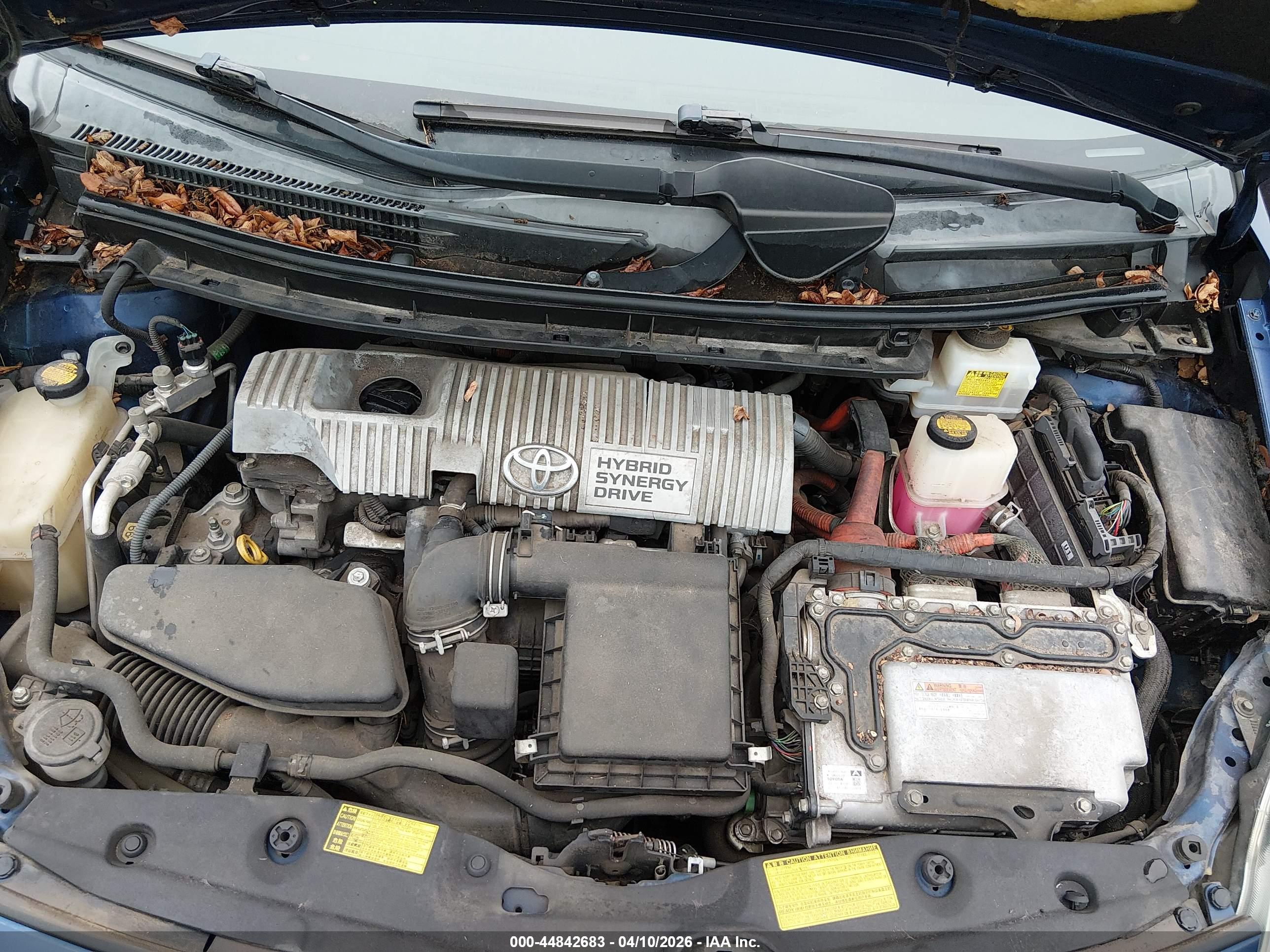 TOYOTA PRIUS image 10