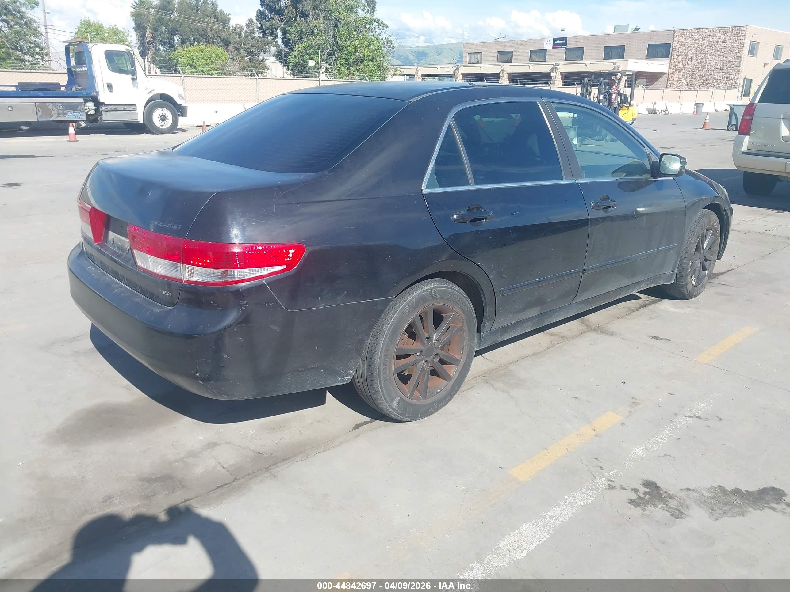 HONDA ACCORD image 4