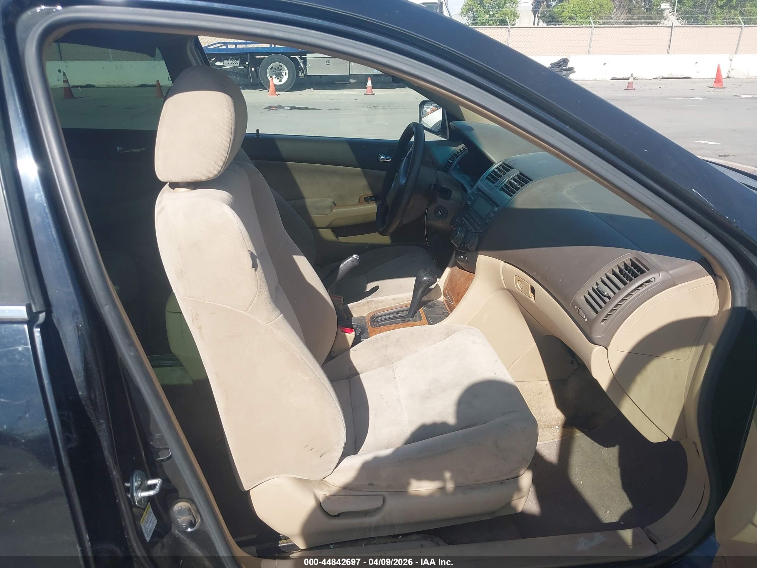 HONDA ACCORD image 5