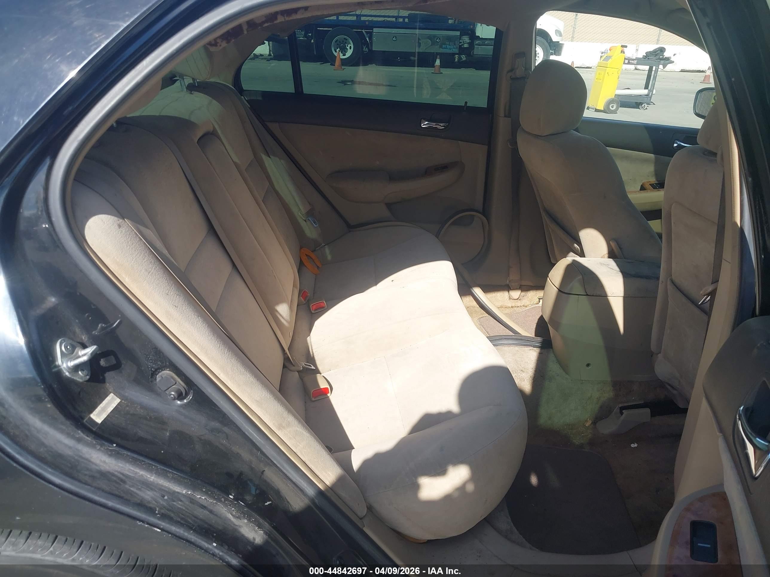 HONDA ACCORD image 8